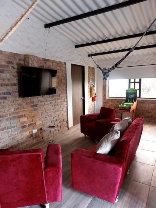 Four-Bedroom House photo 1