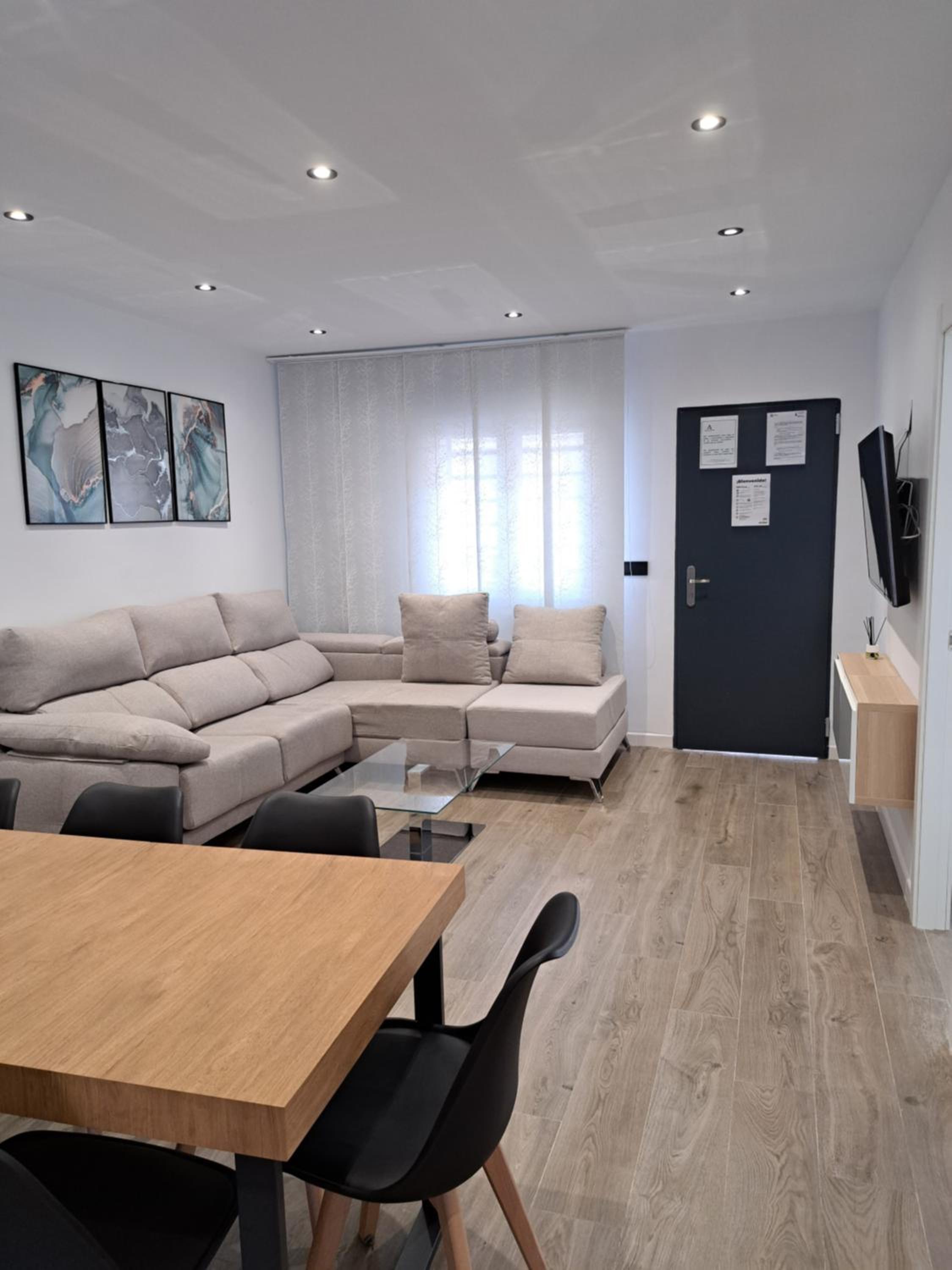 Casa de cuatro habitaciones