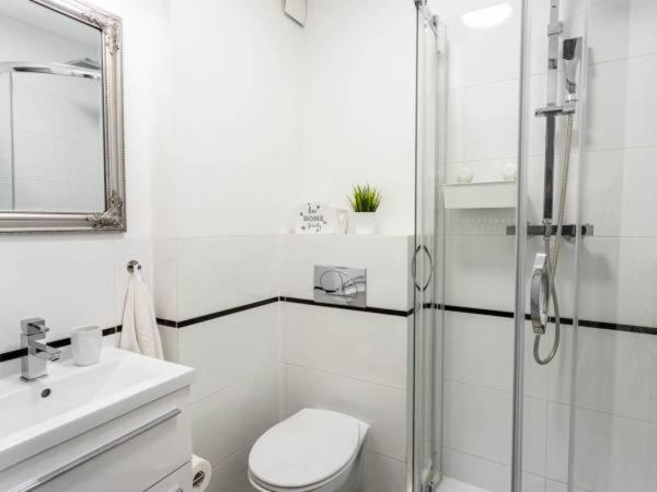 Studio Apartment photo 3