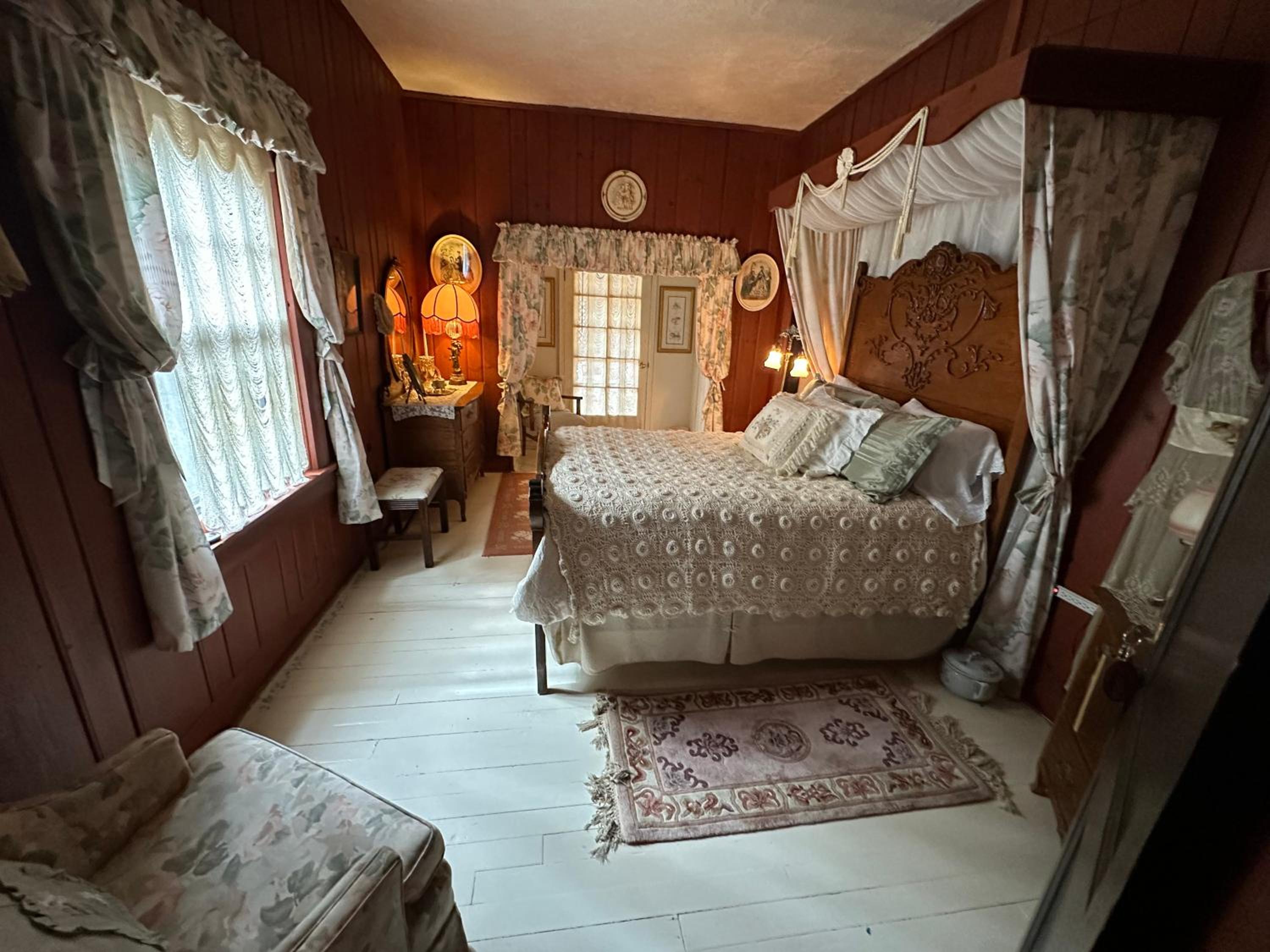 Double Room with Patio photo 1
