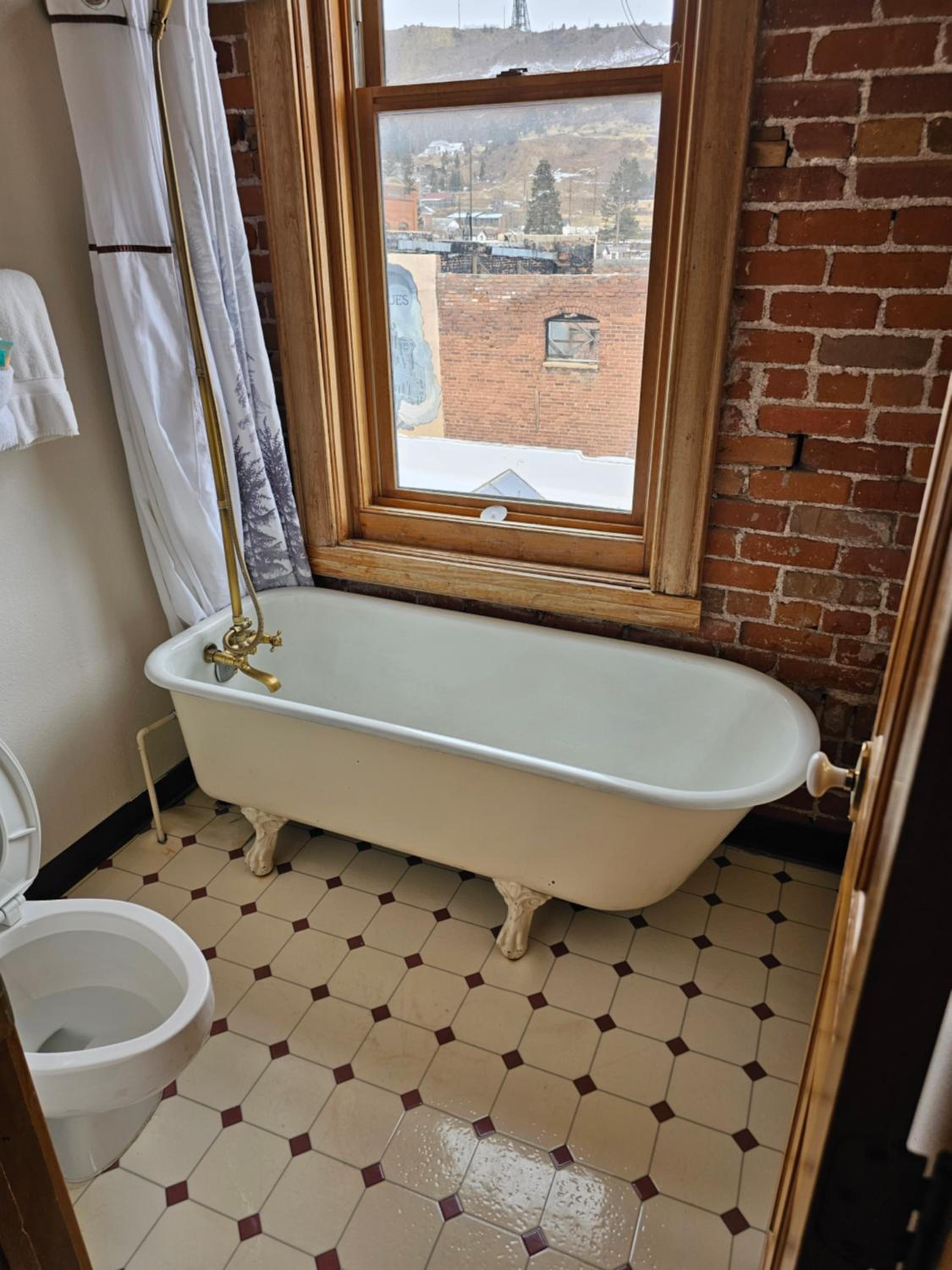 Deluxe King Room photo 3