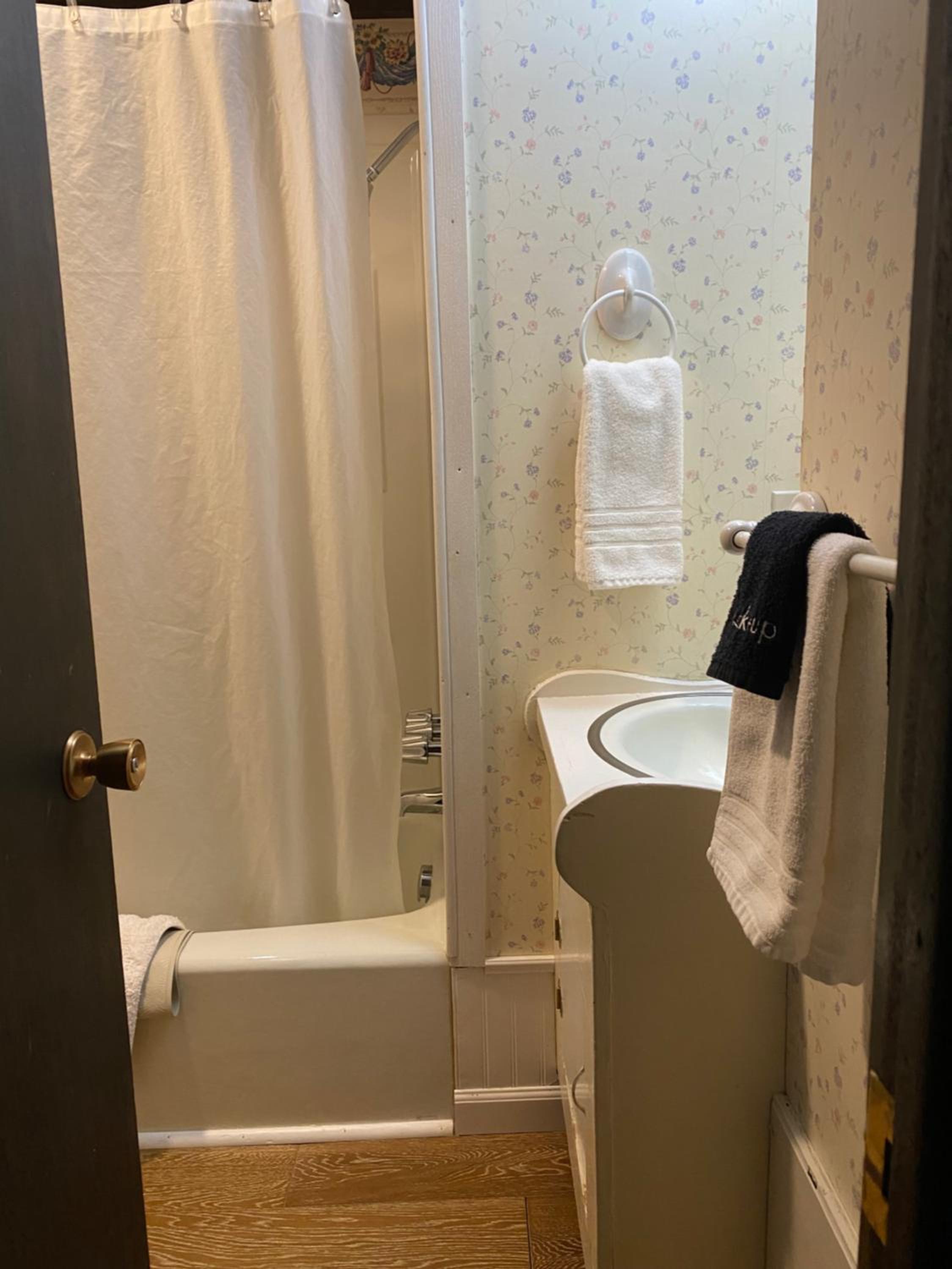Queen Suite photo 2