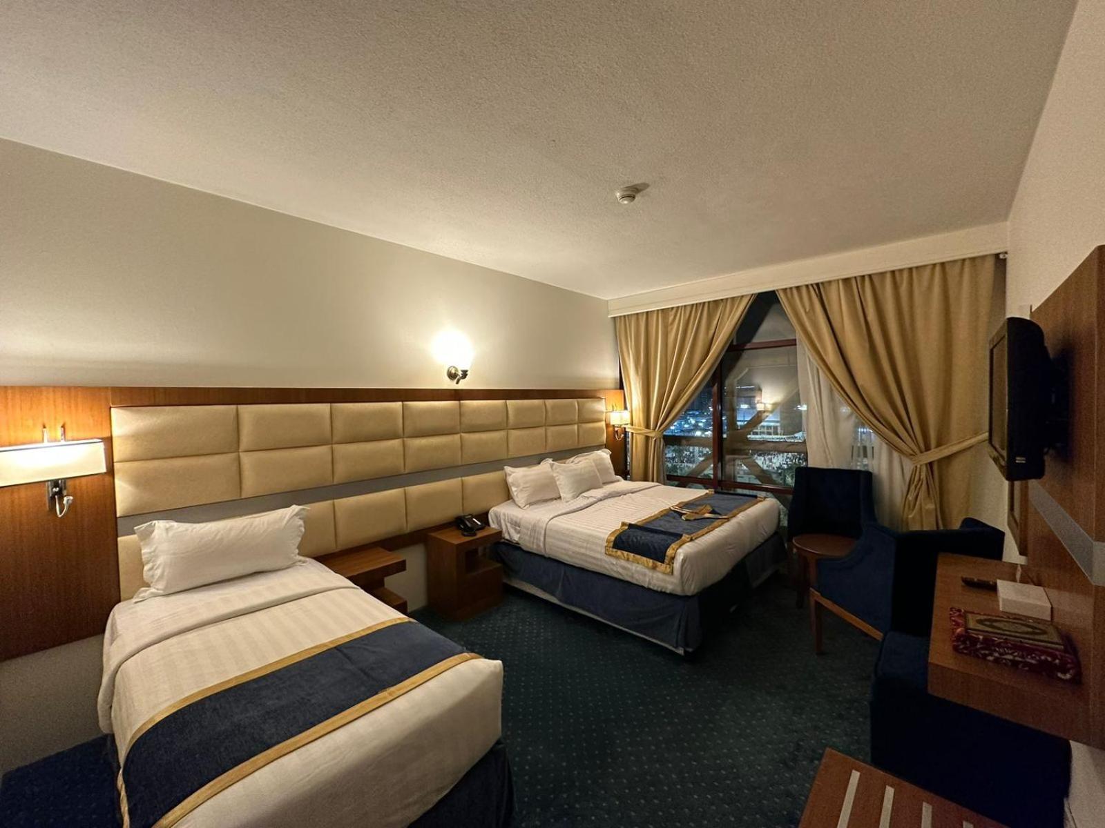 Double Room - Photo 3
