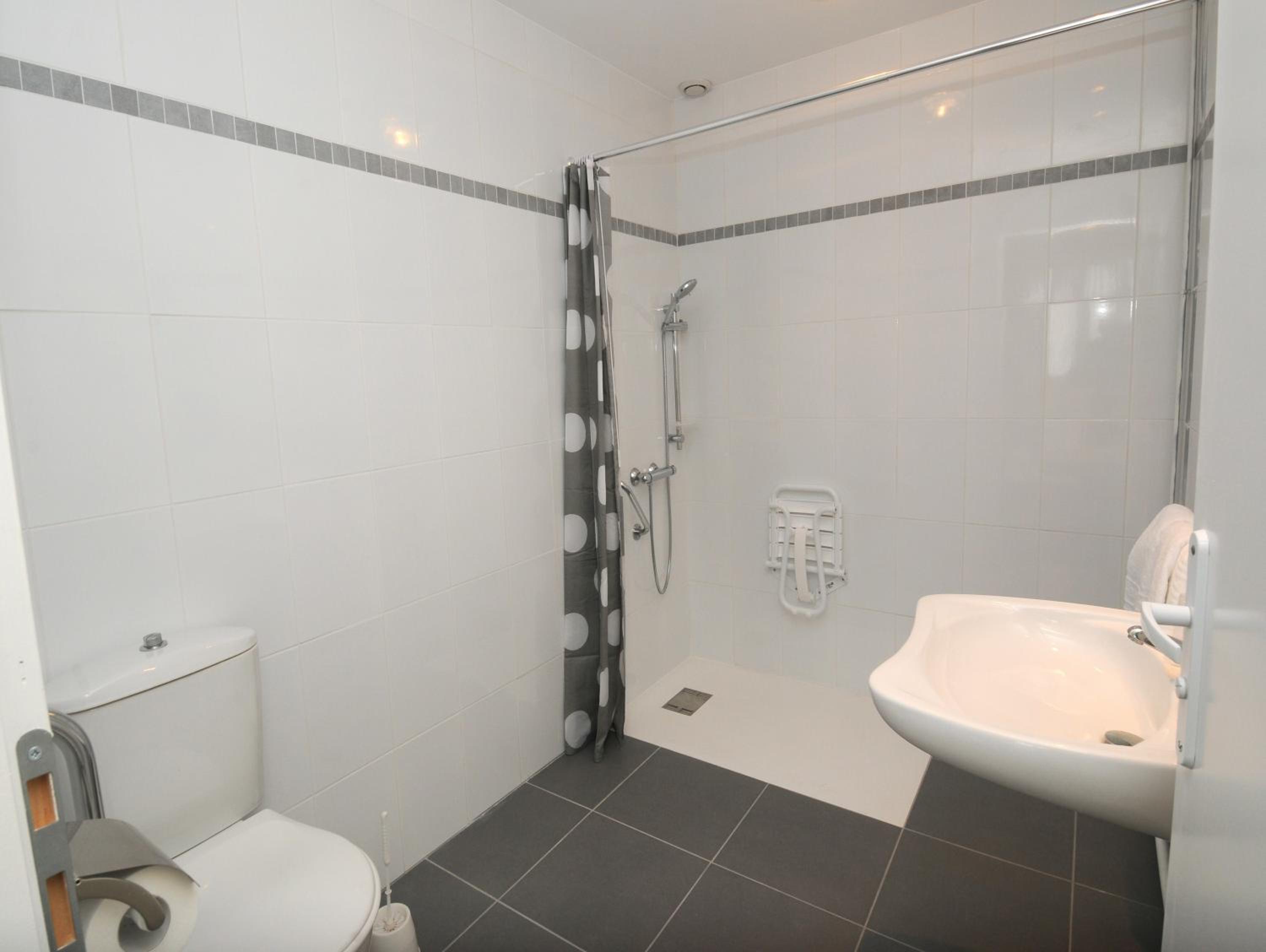Double Room - Photo 4