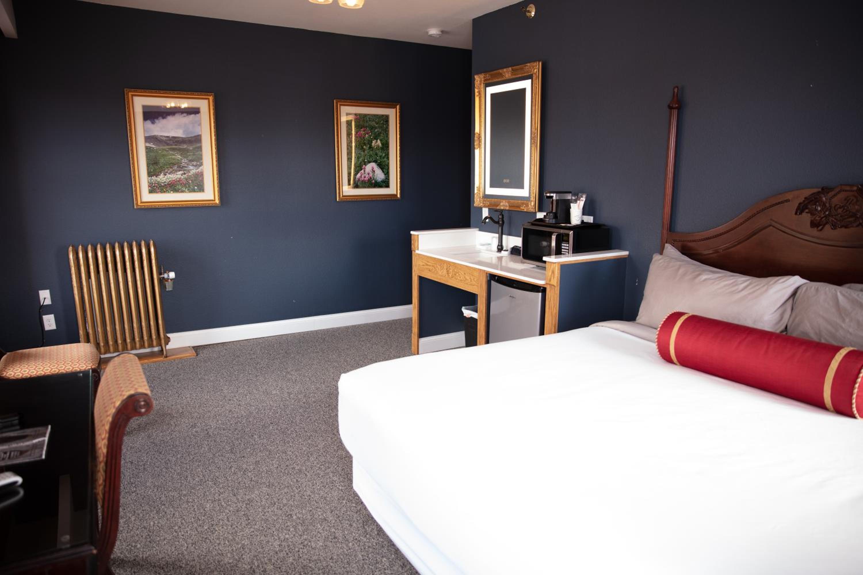King Room with Mountain View photo 3
