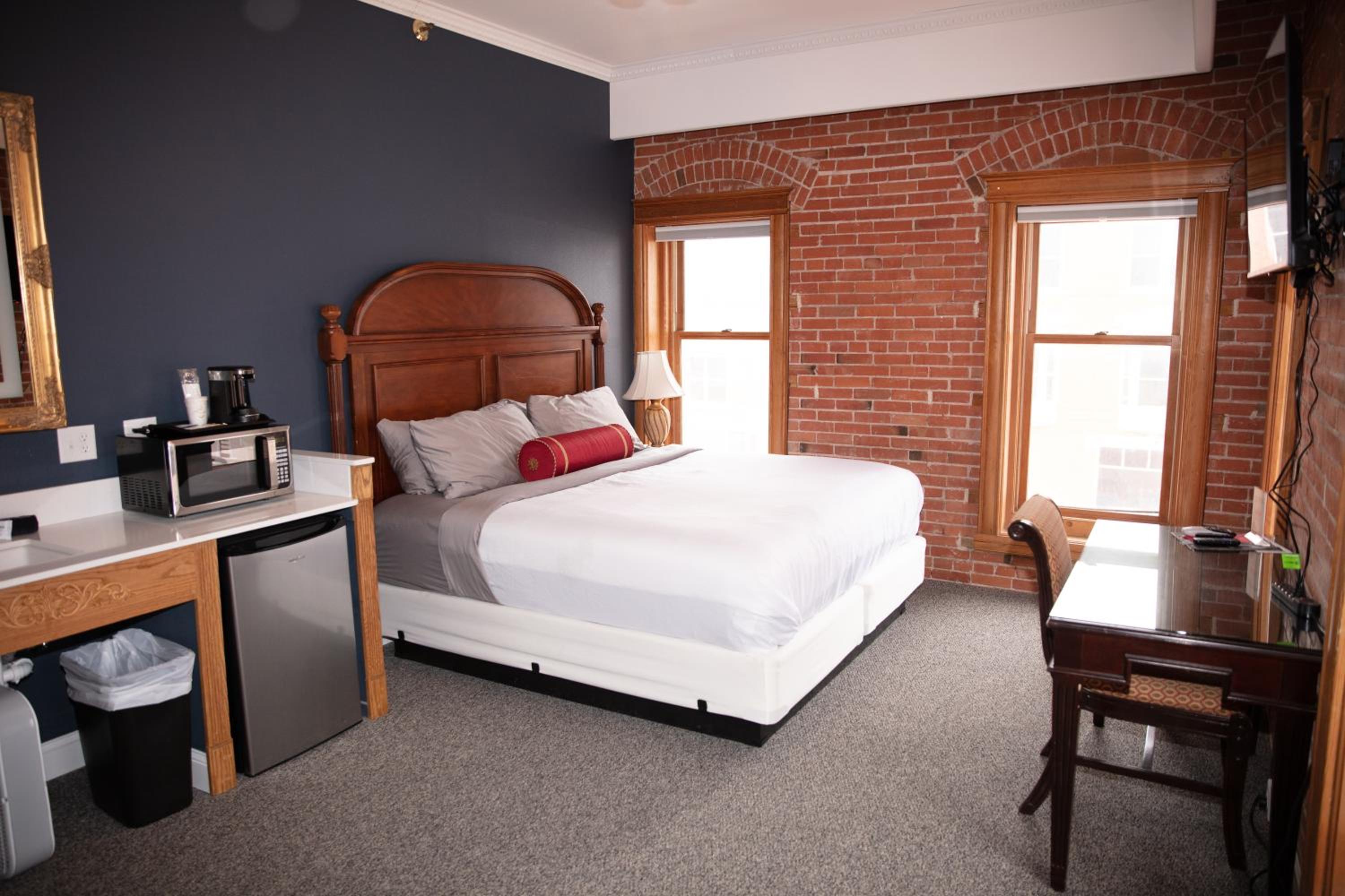 King Room with Mountain View photo 1