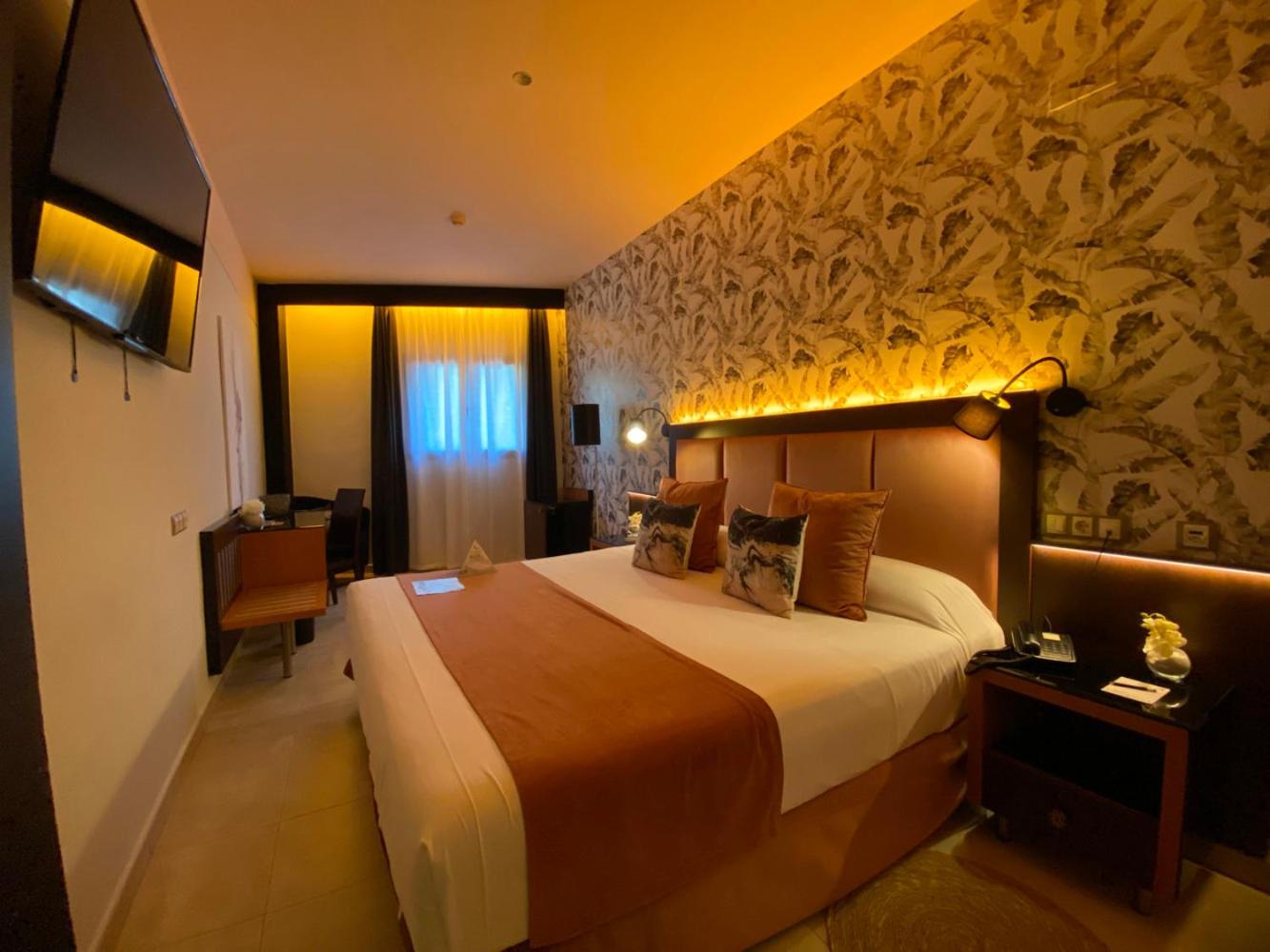 Double Room - Photo 4