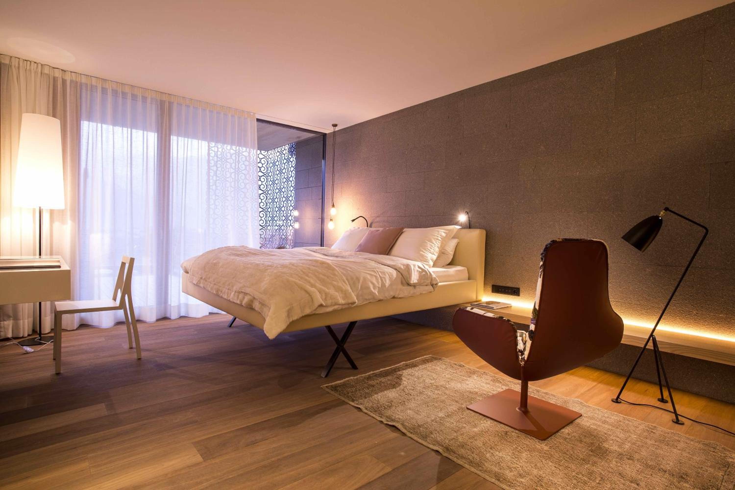 Exclusive Suite - Photo 1