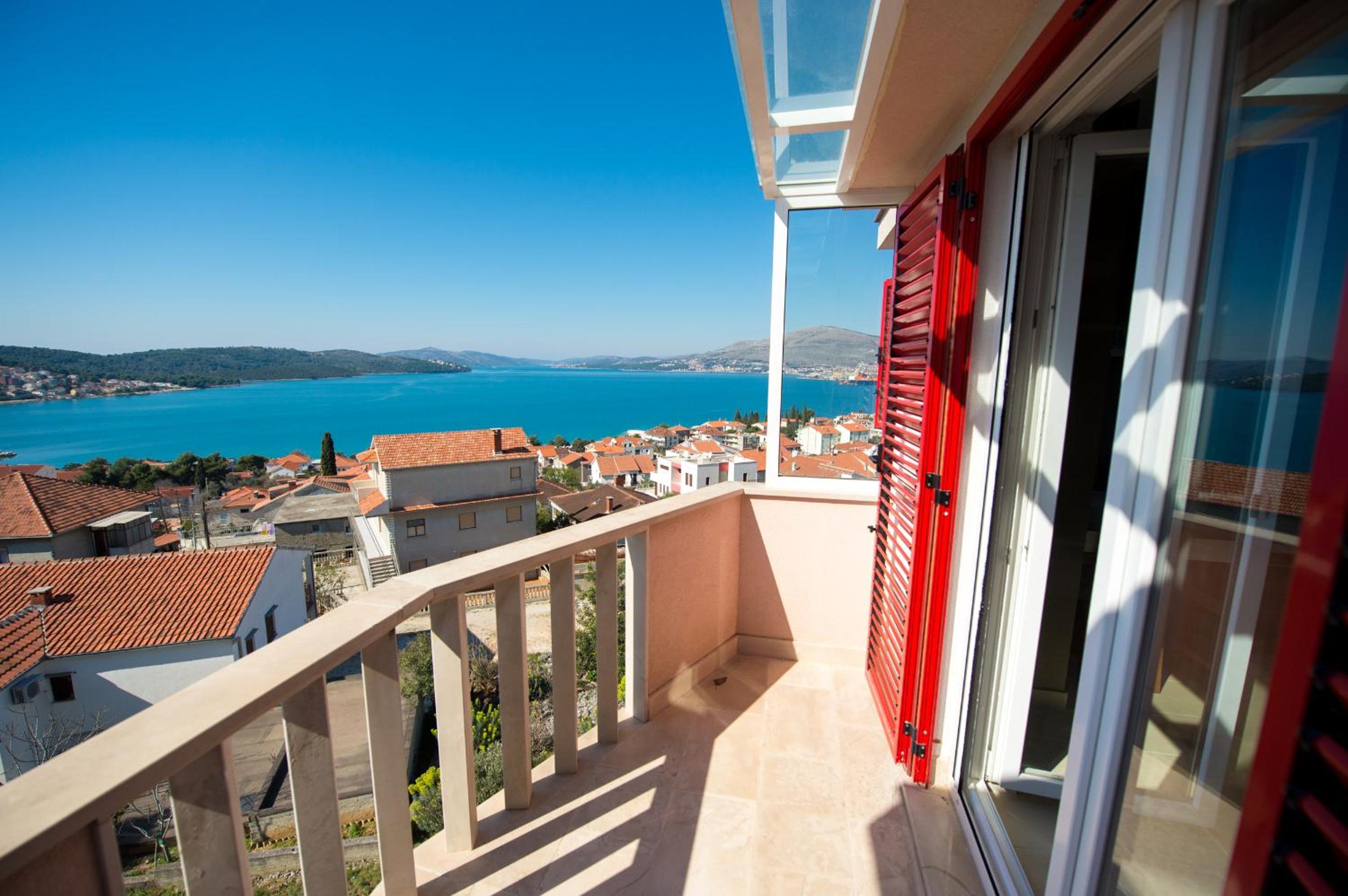 Apartment with Sea View