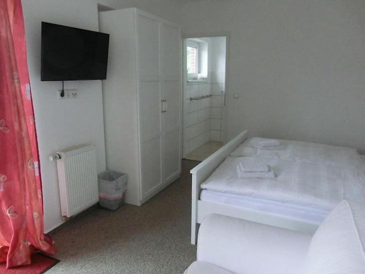 Double Room - Photo 3