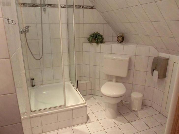Single Room with Bathroom photo 3