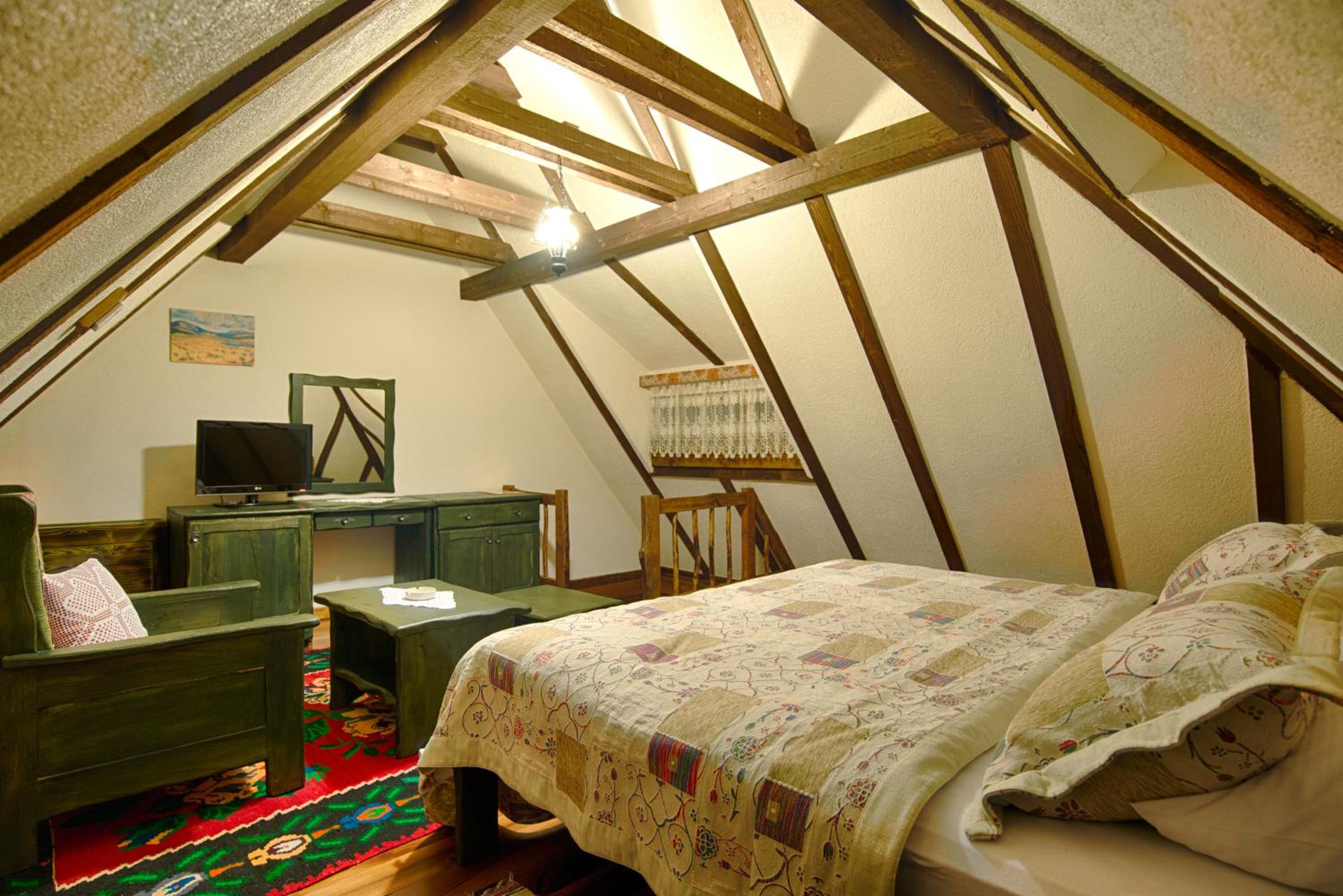 Duplex Suite - Photo 14