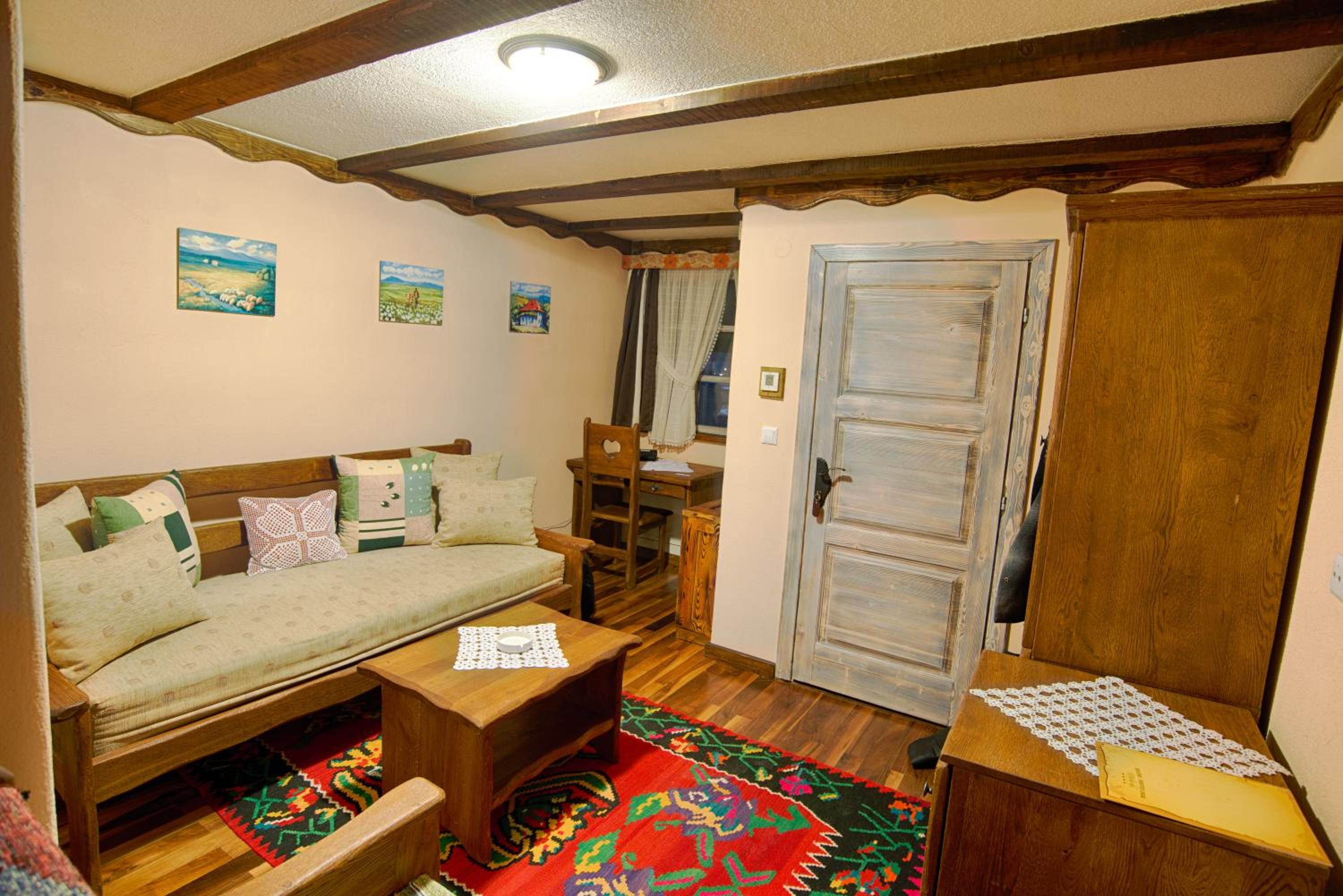 Duplex Suite - Photo 15