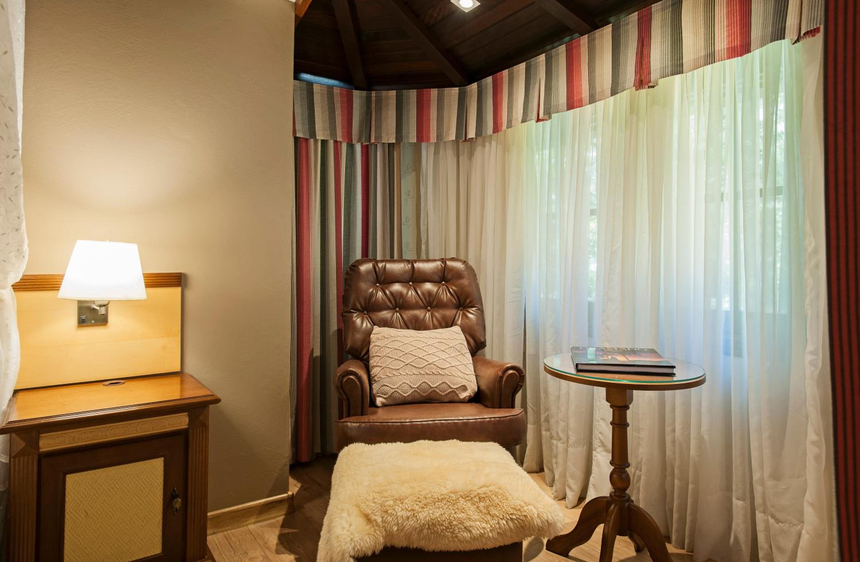 Suite with Hot Tub