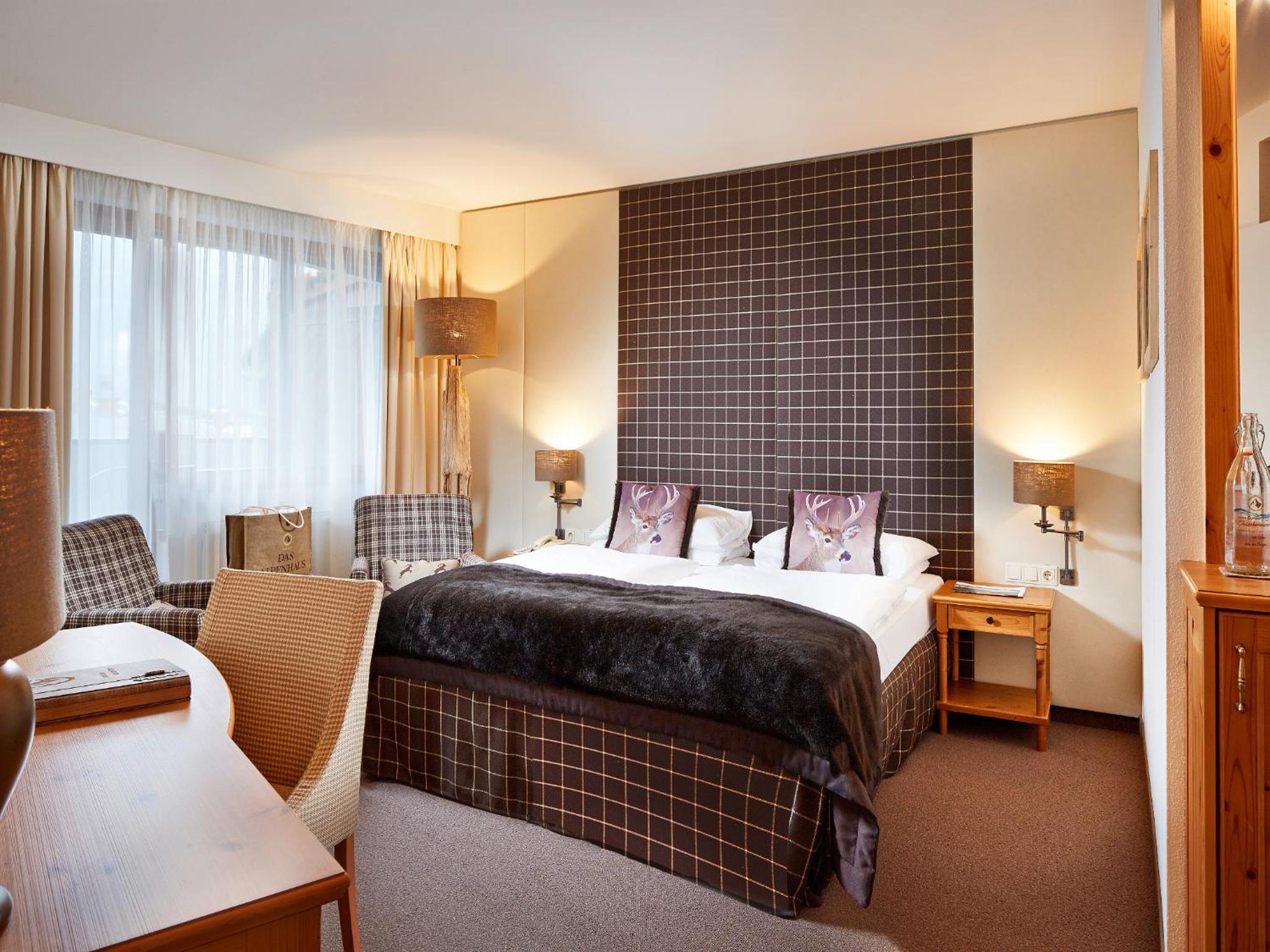 Deluxe Double Room with Balcony - Photo 2