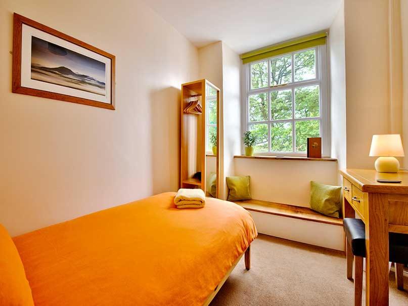 Single Room with Shared Bathroom photo 3