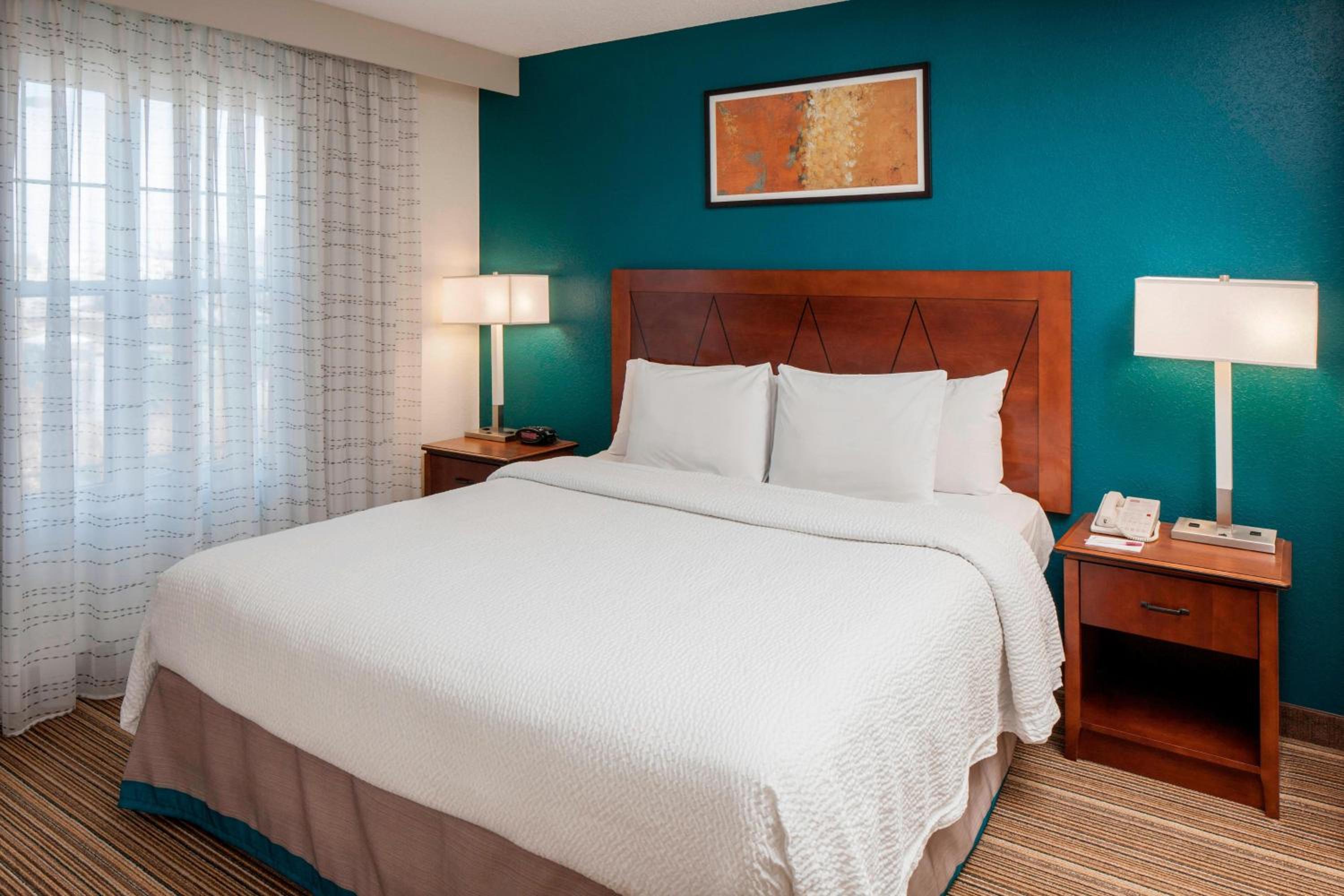 Large Two-Bedroom Suite - Photo 2