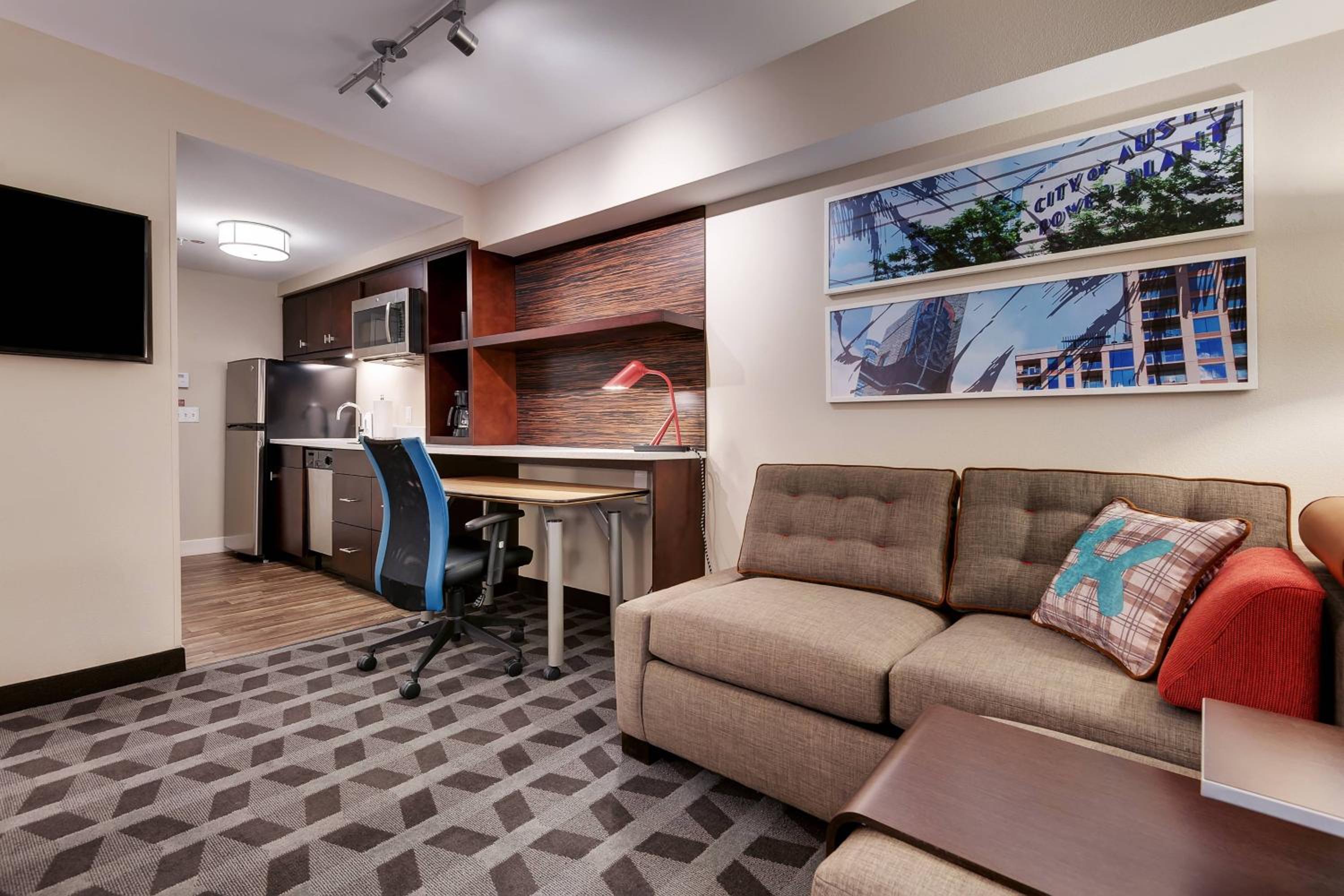 King Studio Suite with Sofa Bed and Adapted Tub - Mobility Accessible at TownePlace Suites by Marriott Austin Parmer/Tech Ridge in Austin