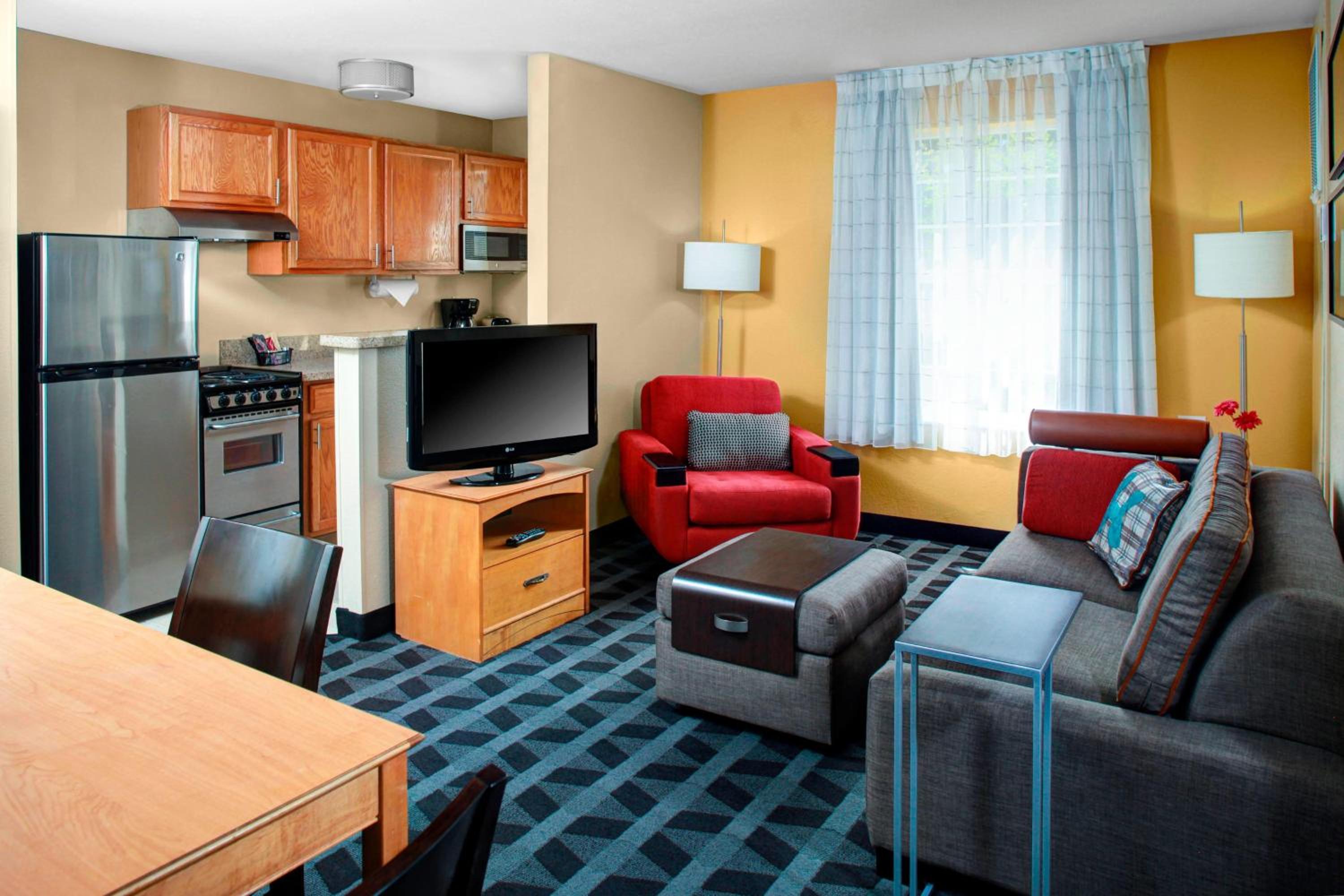 Two-Bedroom Suite - Photo 1