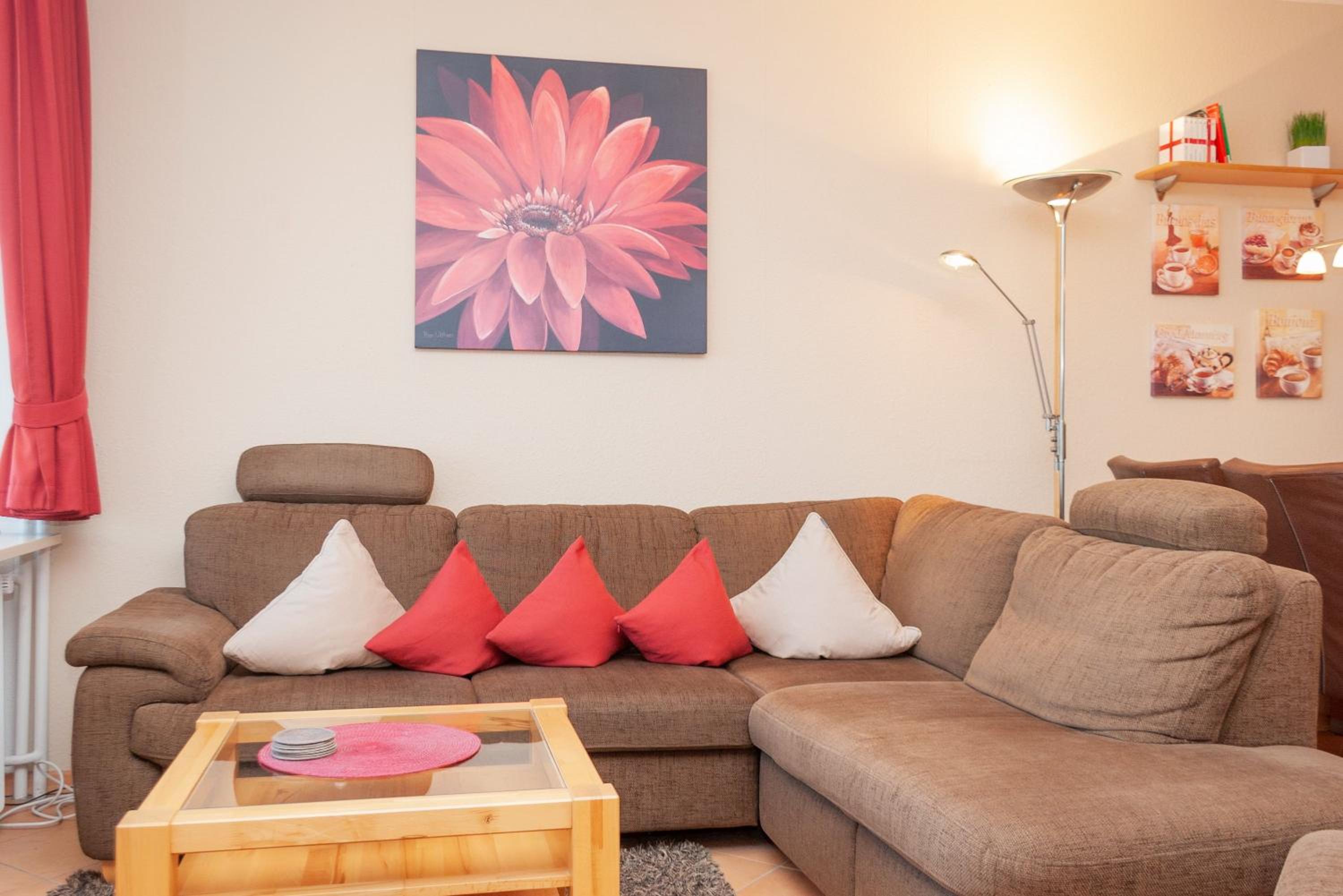 Apartment photo 1