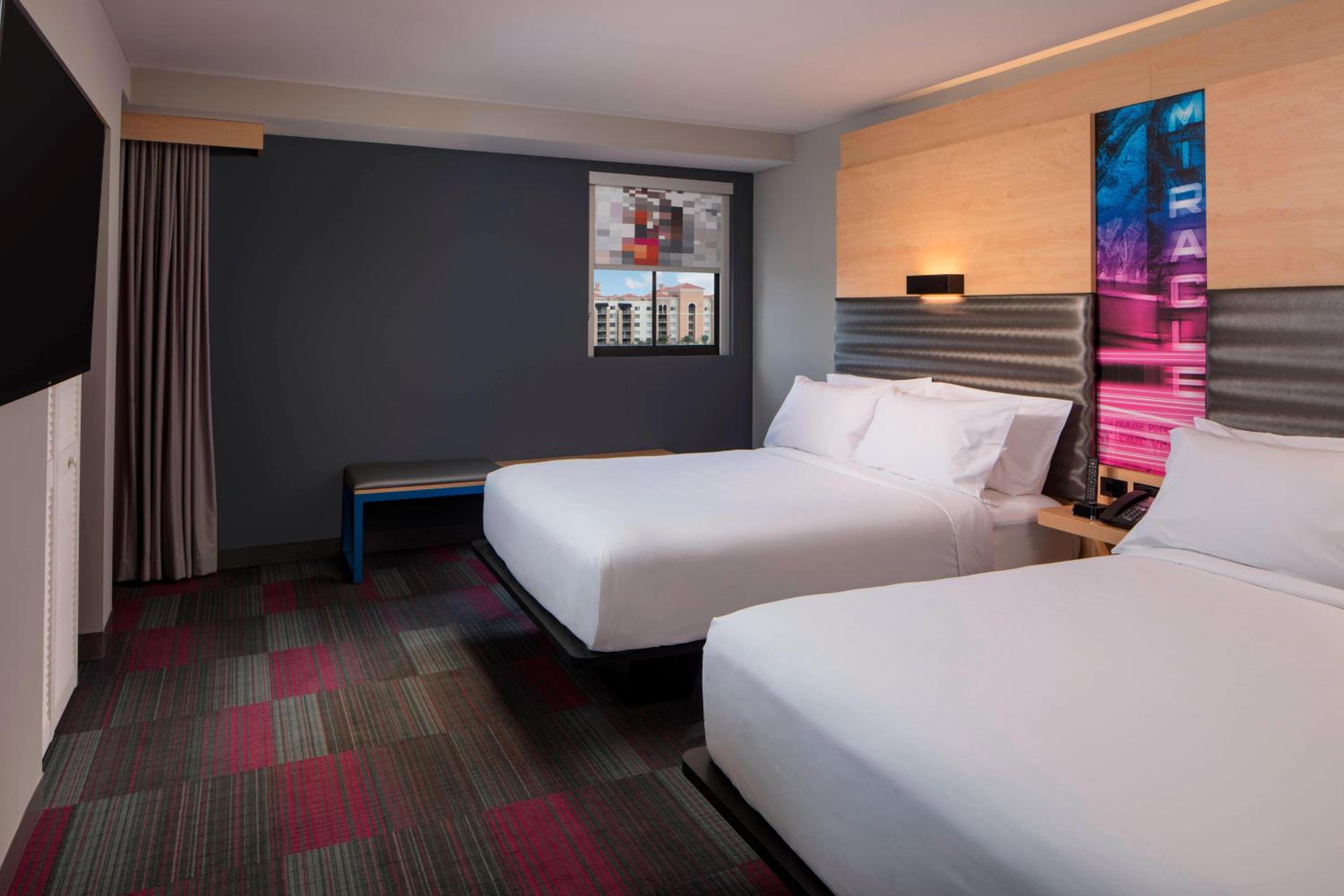 Aloft Guest Room, Guest room, 2 Double photo 3