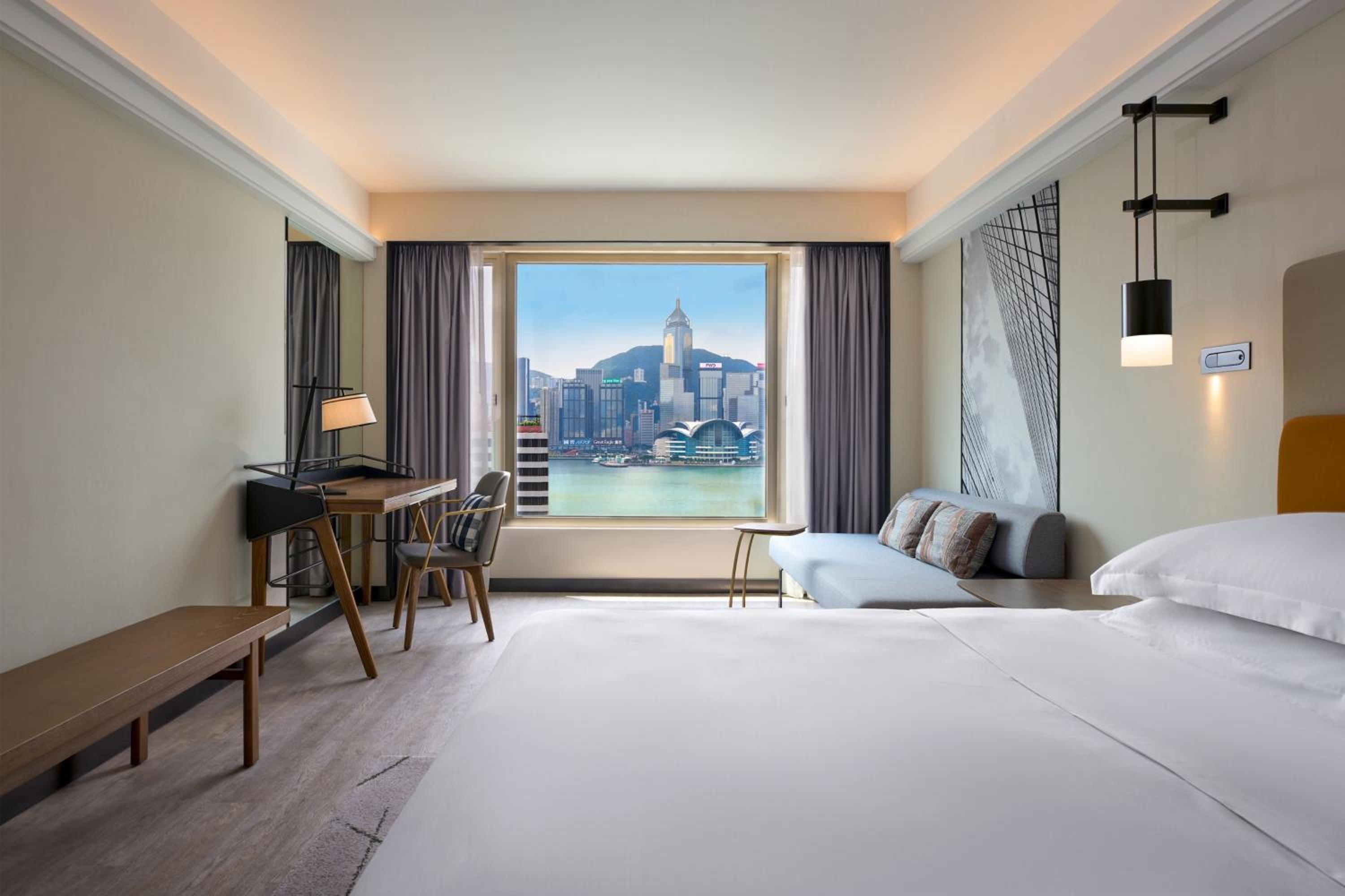 Large King Room with Harbor View