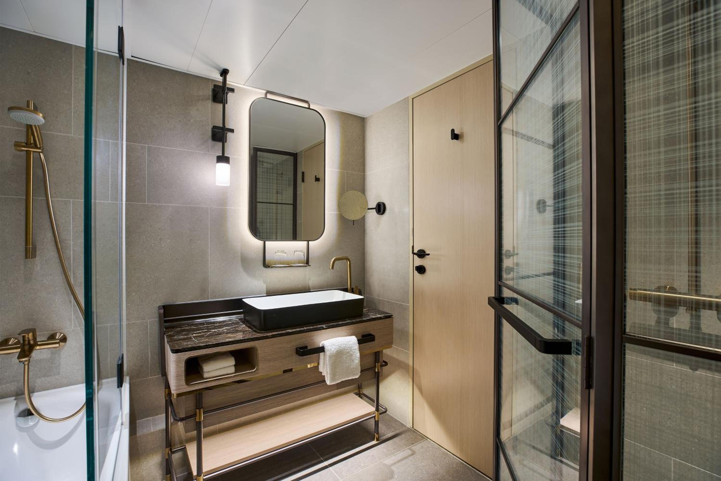 Club lounge access, Guest room, 1 King