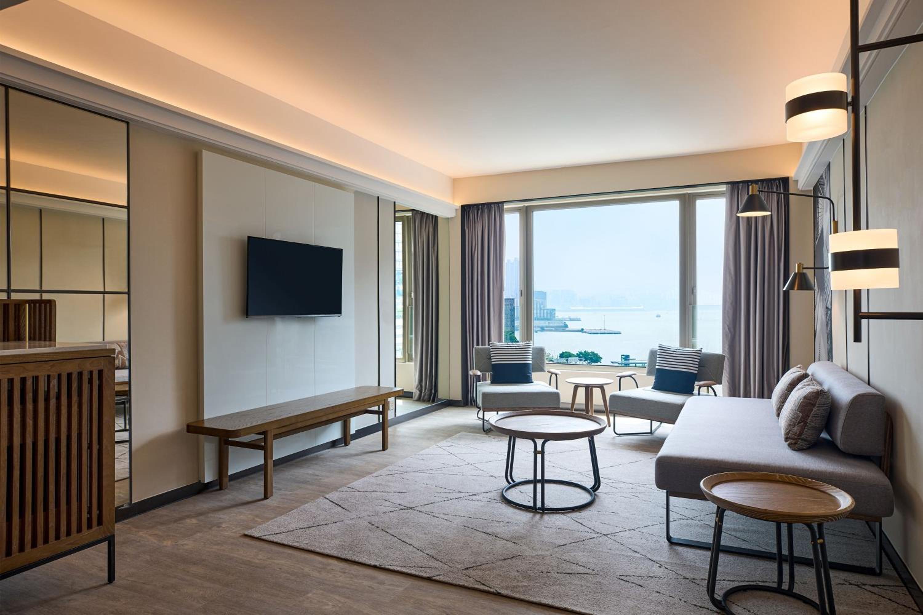 Large One-Bedroom Suite with Two Double Beds