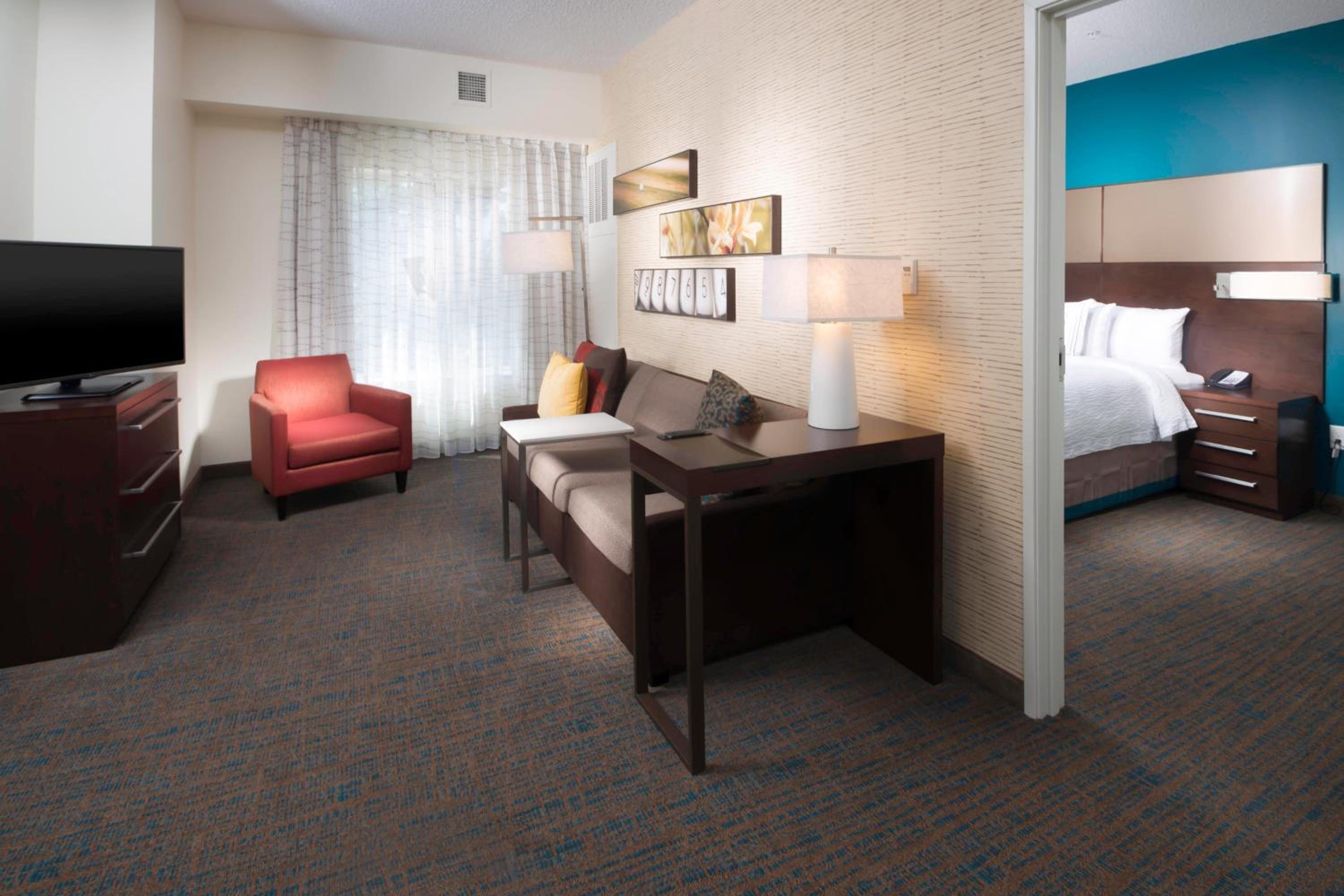 Two-Bedroom Suite photo 3