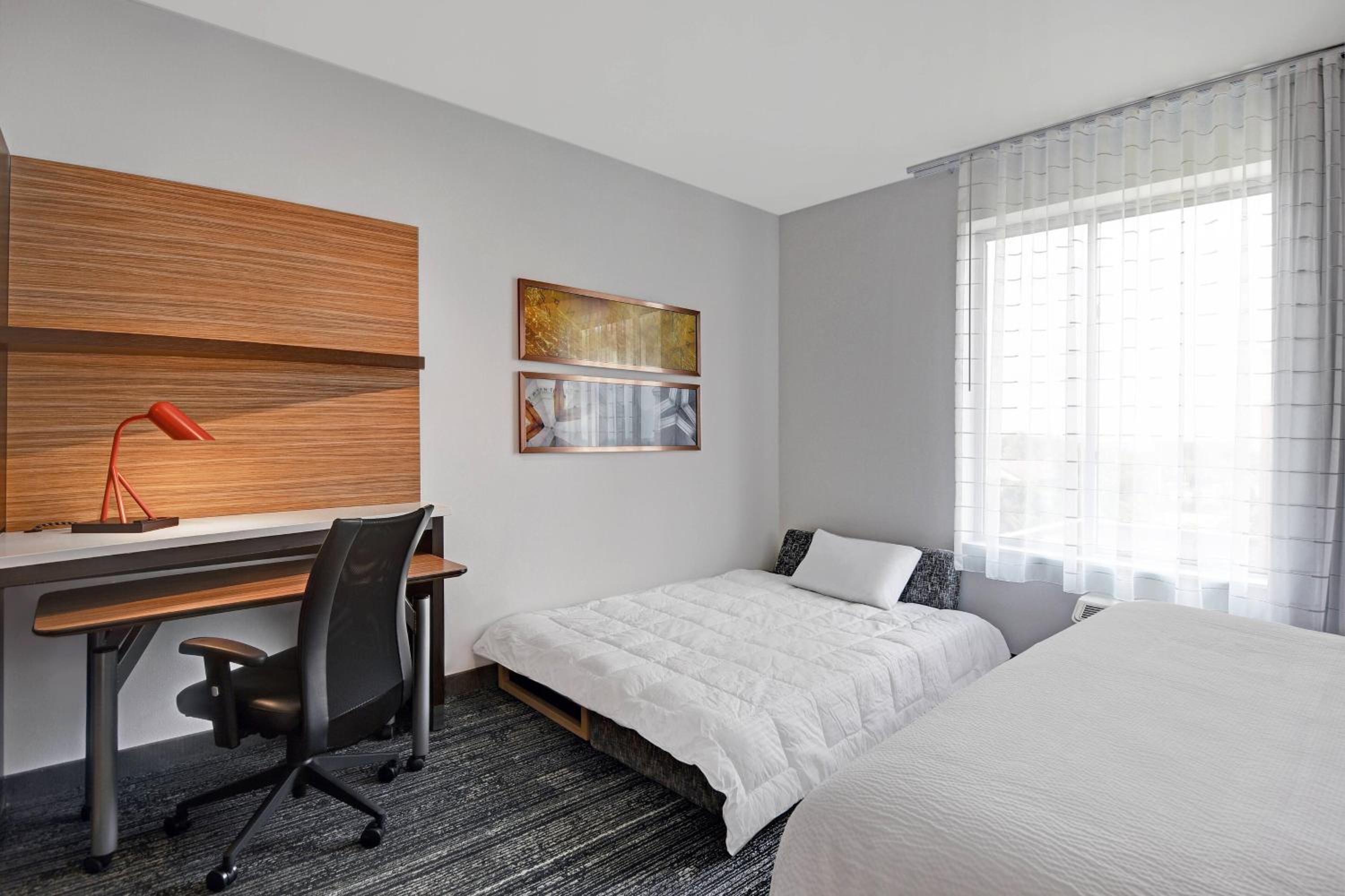 King Studio with Sofa Bed - Photo 2