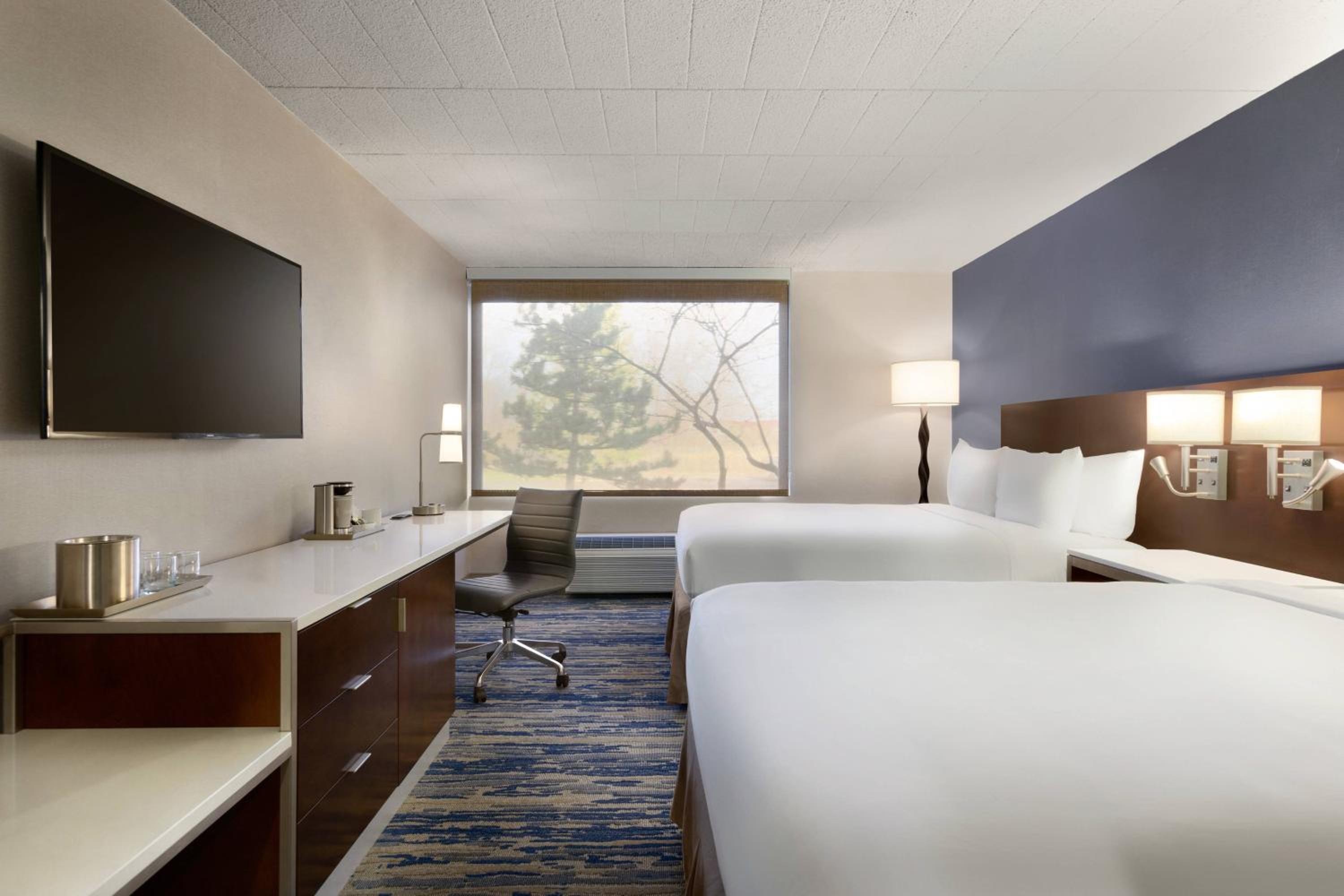 Guest Room With Two Queen Beds - Photo 1