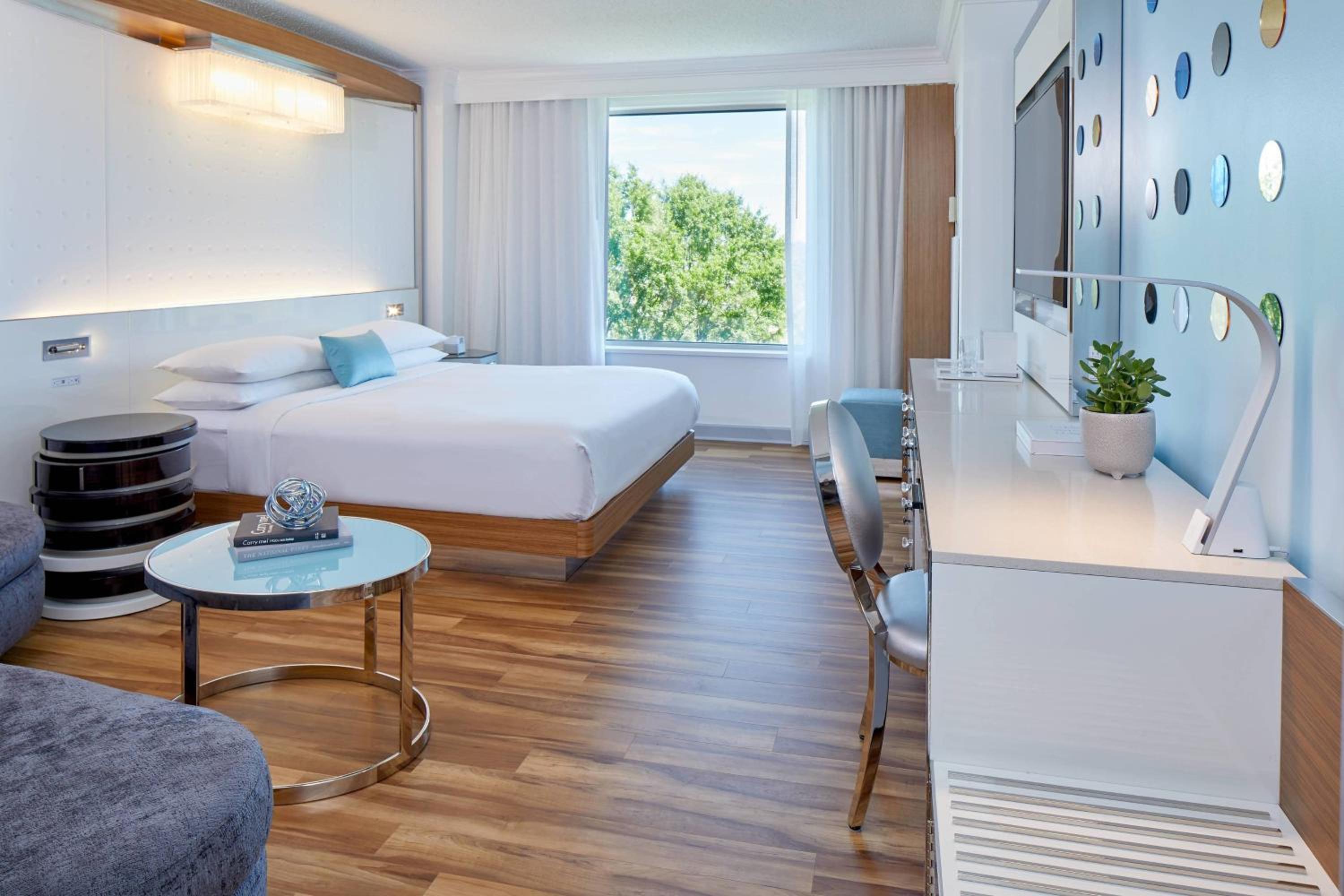 Room with King Bed or Two Double Beds  - Photo 2