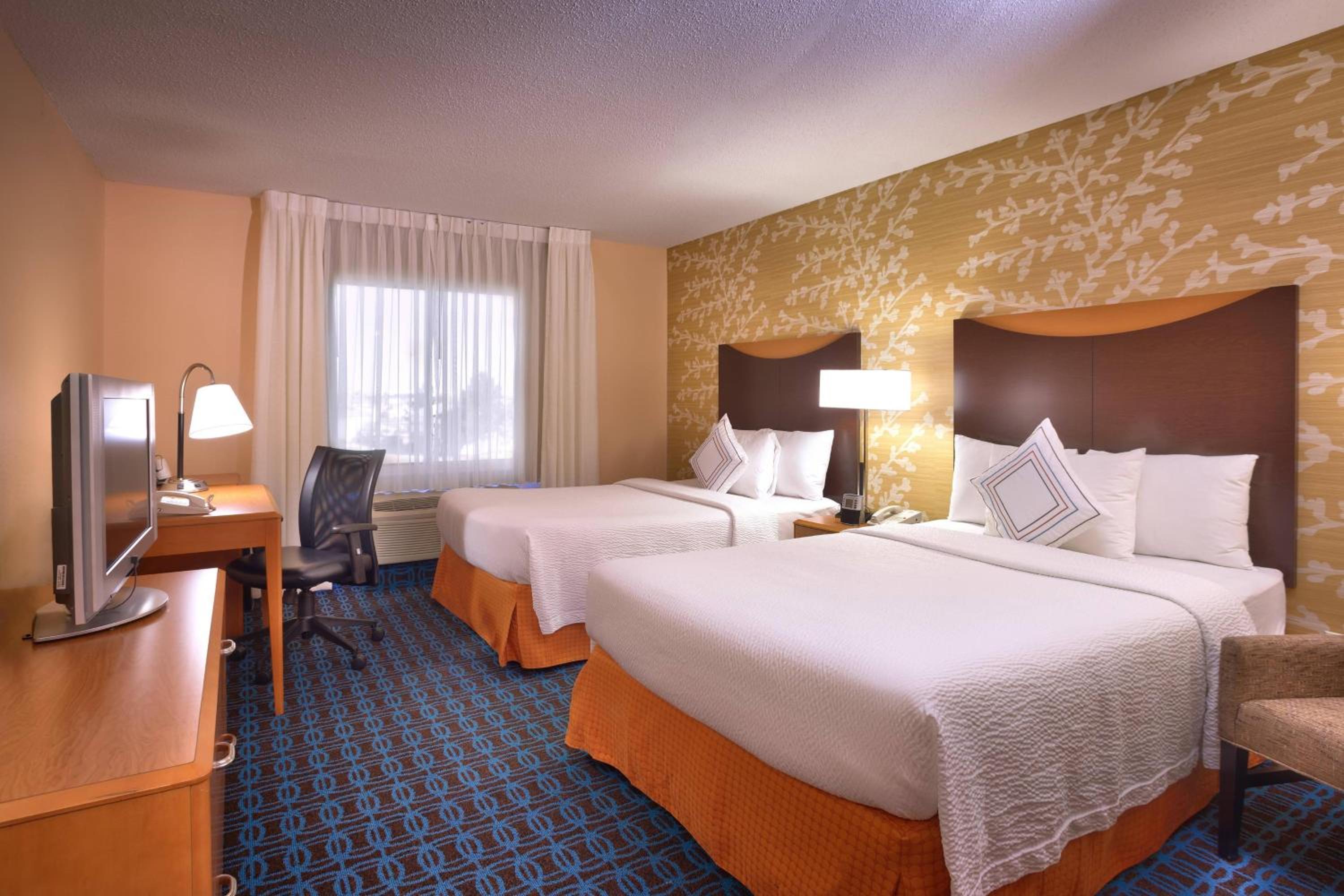 Double Room with Two Double Beds - Photo 1