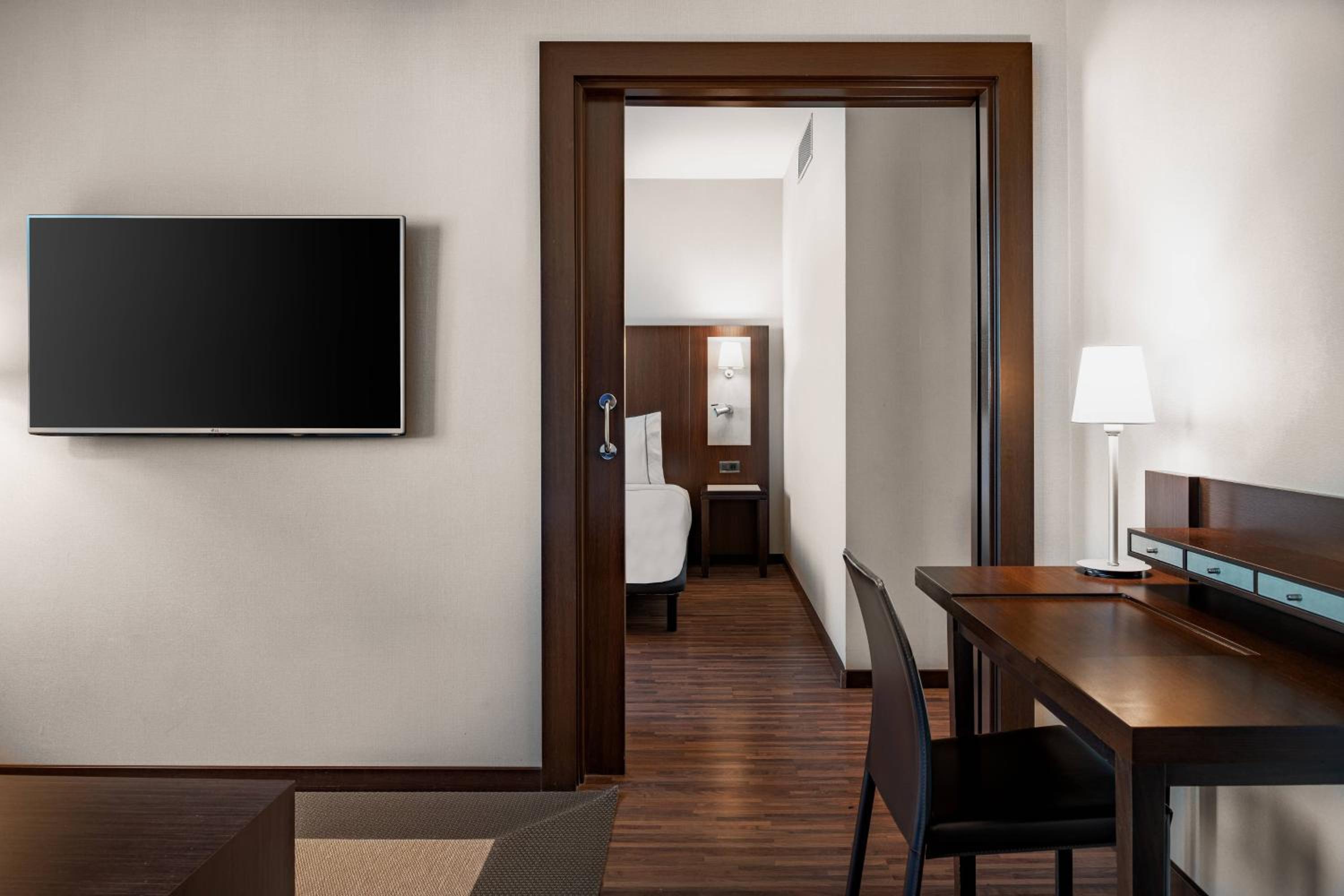 Family Junior Twin Suite With Sofa Bed