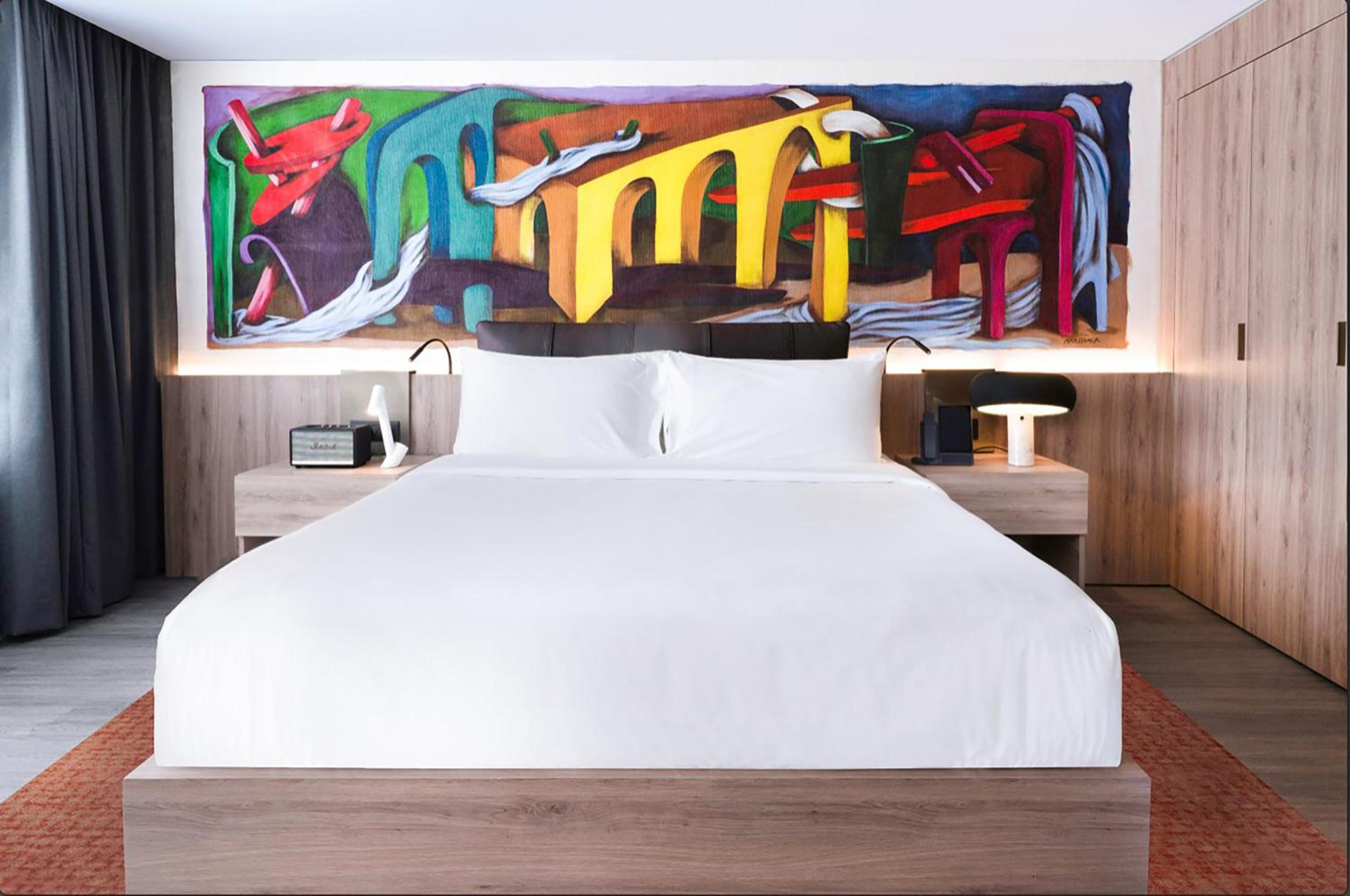 Standard King Room - Photo 6