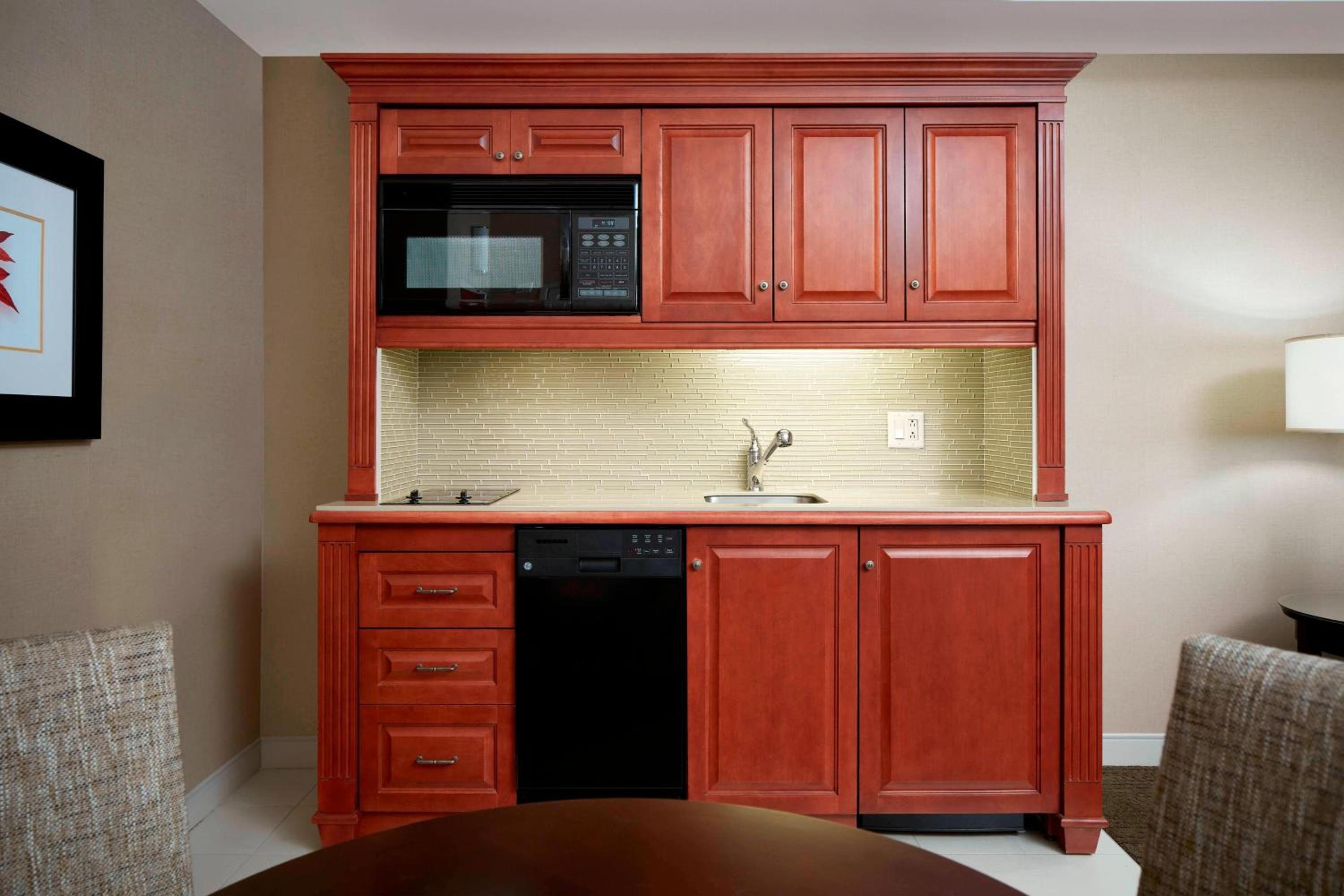 Suite, 1 Bedroom Suite, 1 King, Sofa bed, Fireplace - Photo 2