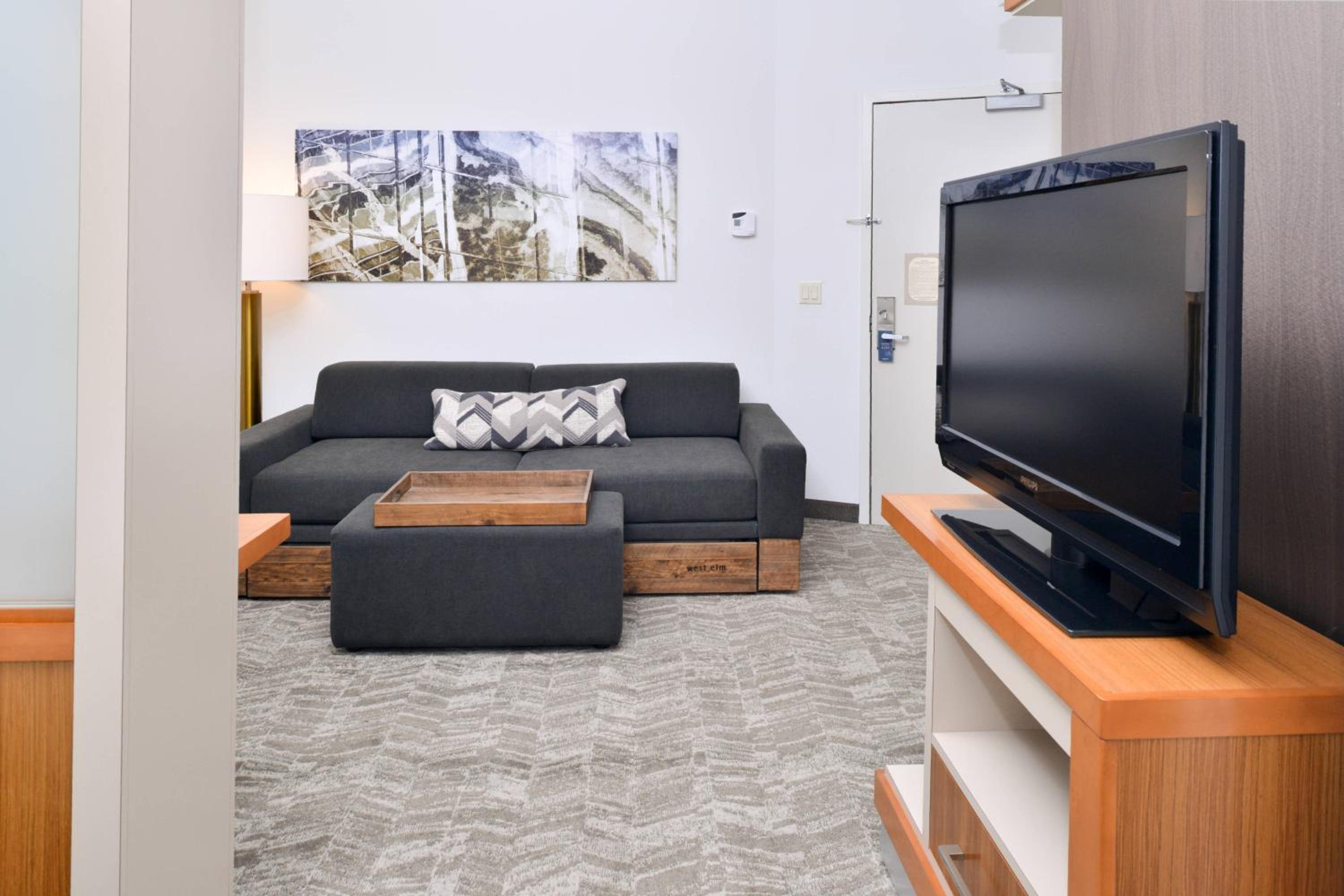 King Studio with Sofa Bed - Photo 1