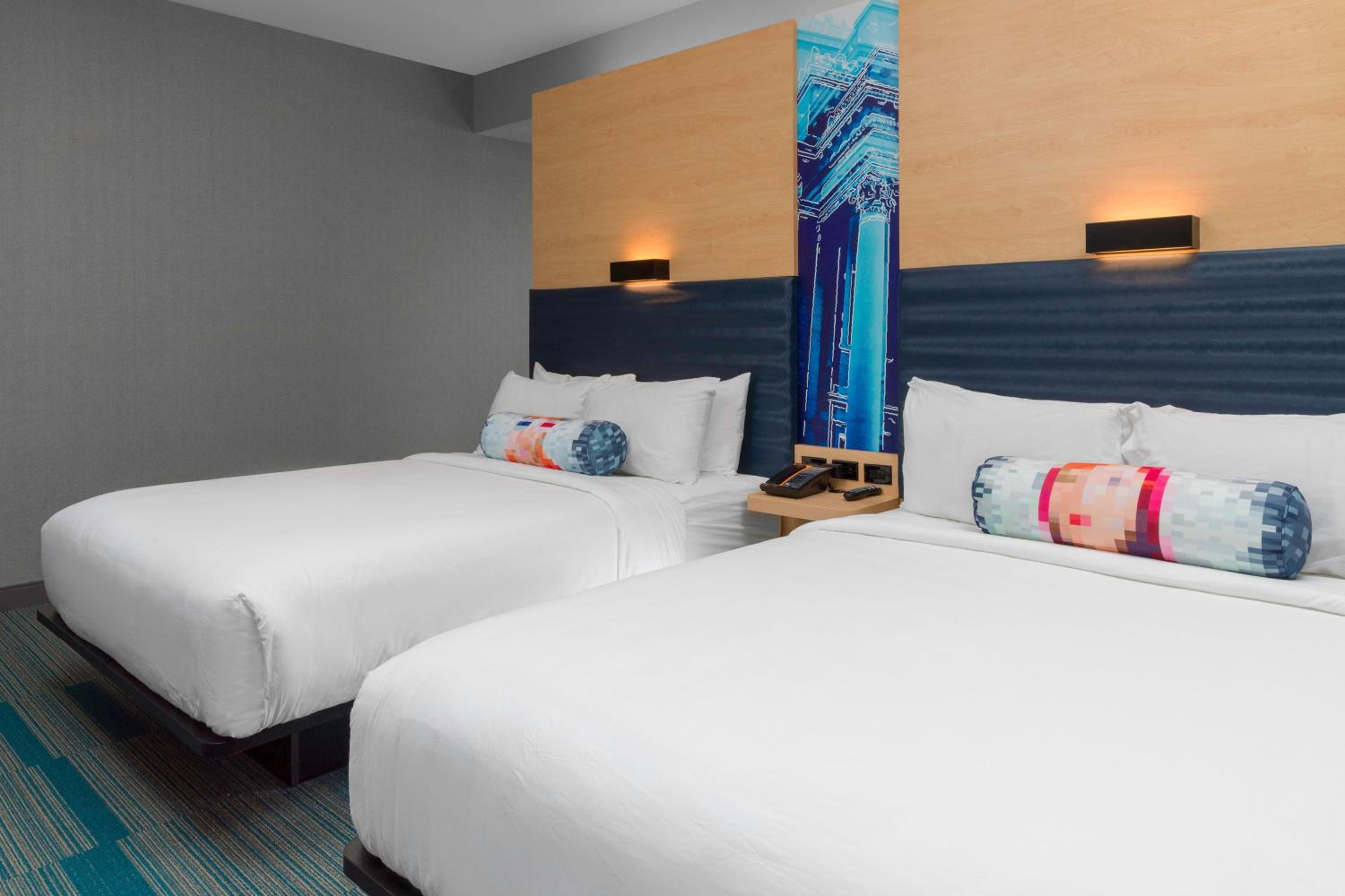 Aloft Queen Room with Two Queen Beds and Mobility Accessible Tub photo 1