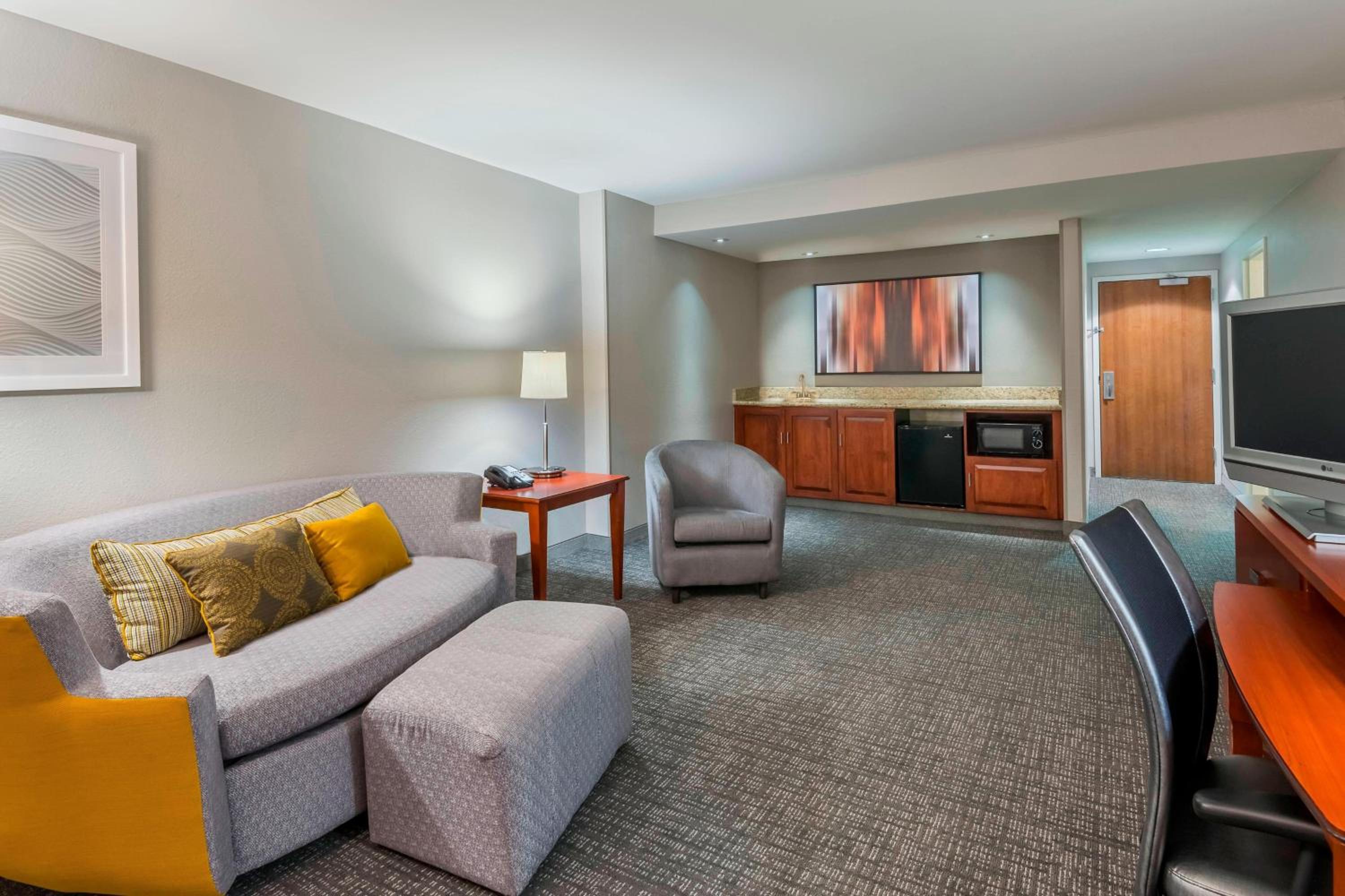 Executive Queen Room with Two Queen Beds - Photo 4