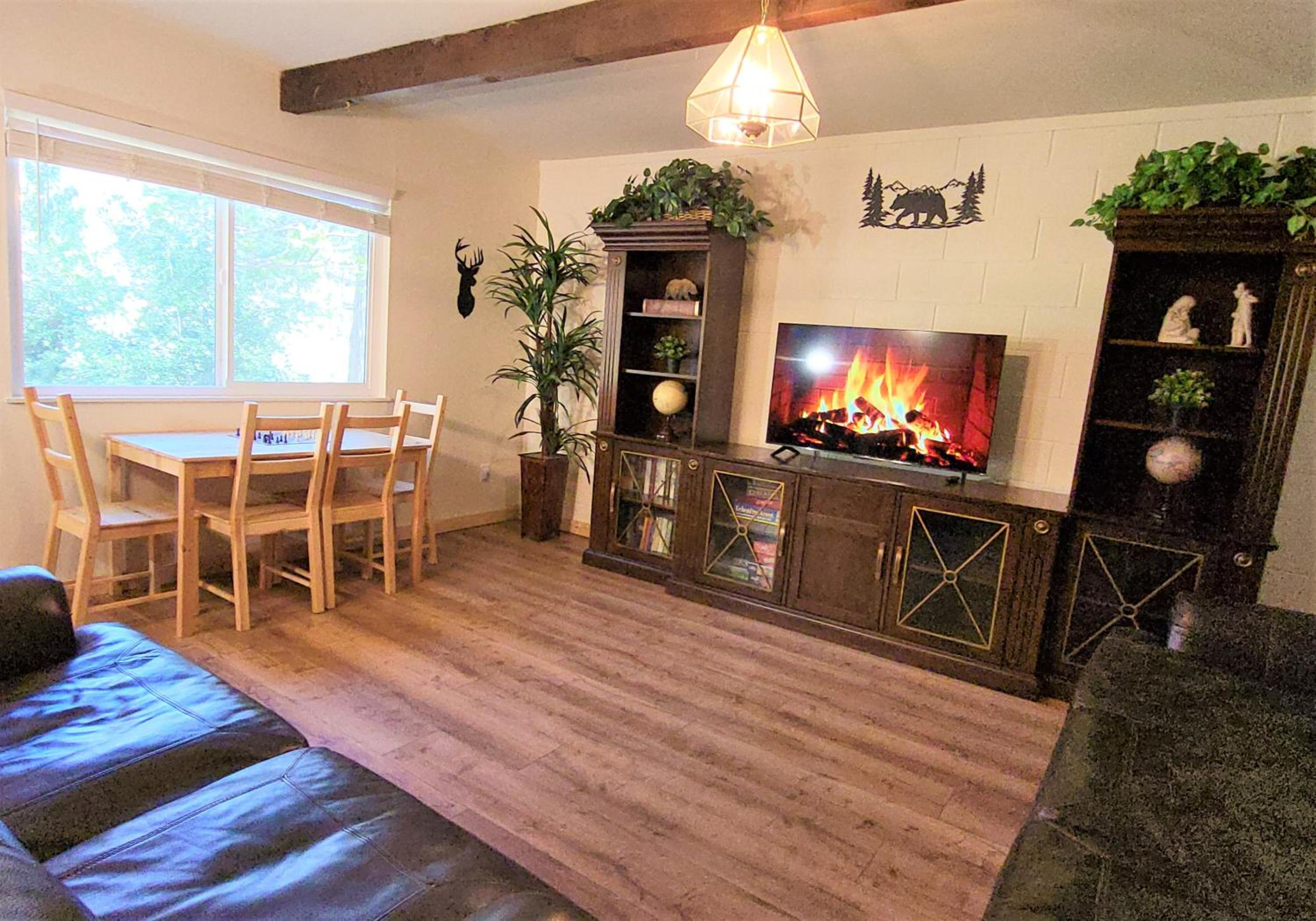 Three-Bedroom House - Photo 38