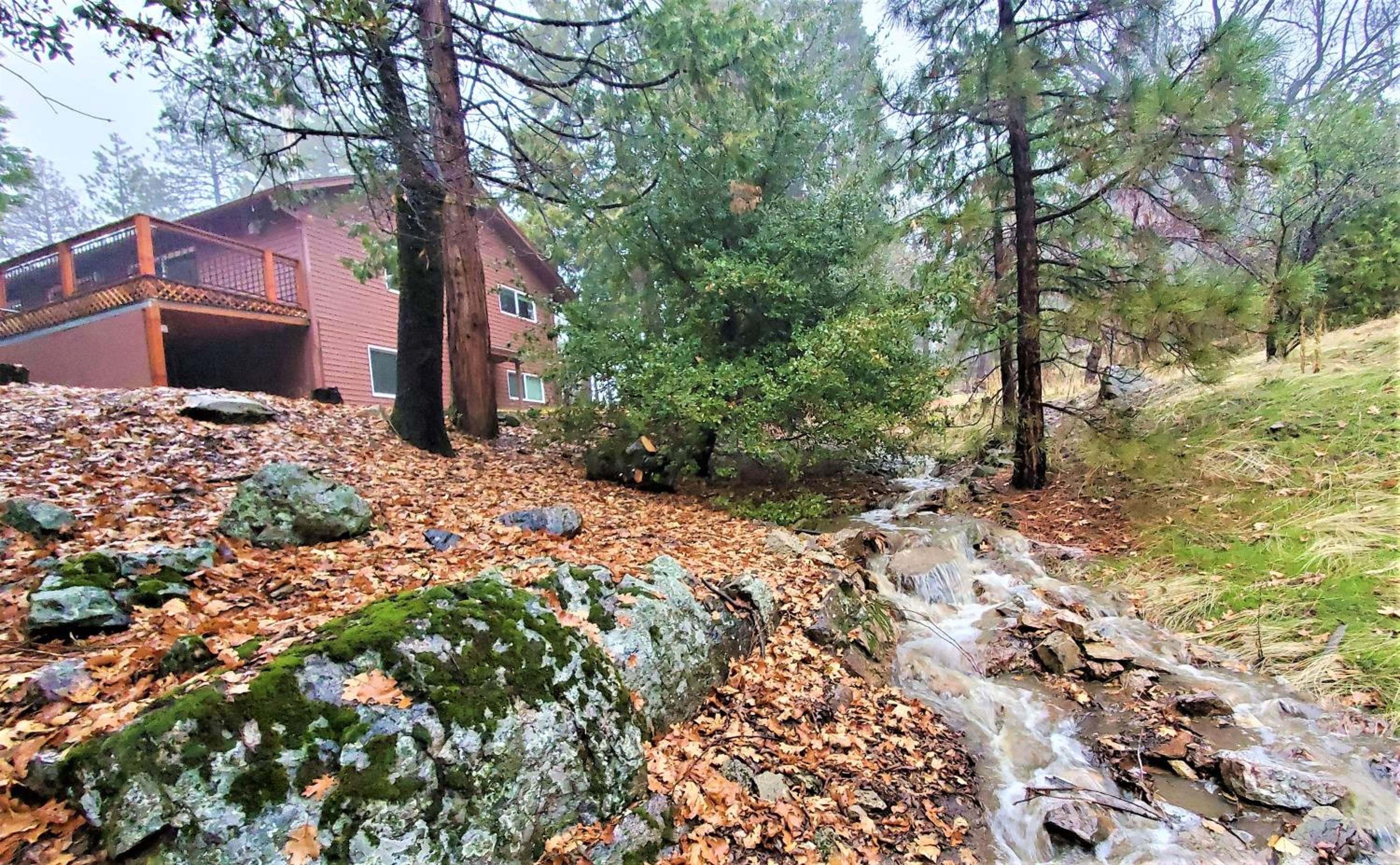 Three-Bedroom House - Photo 20