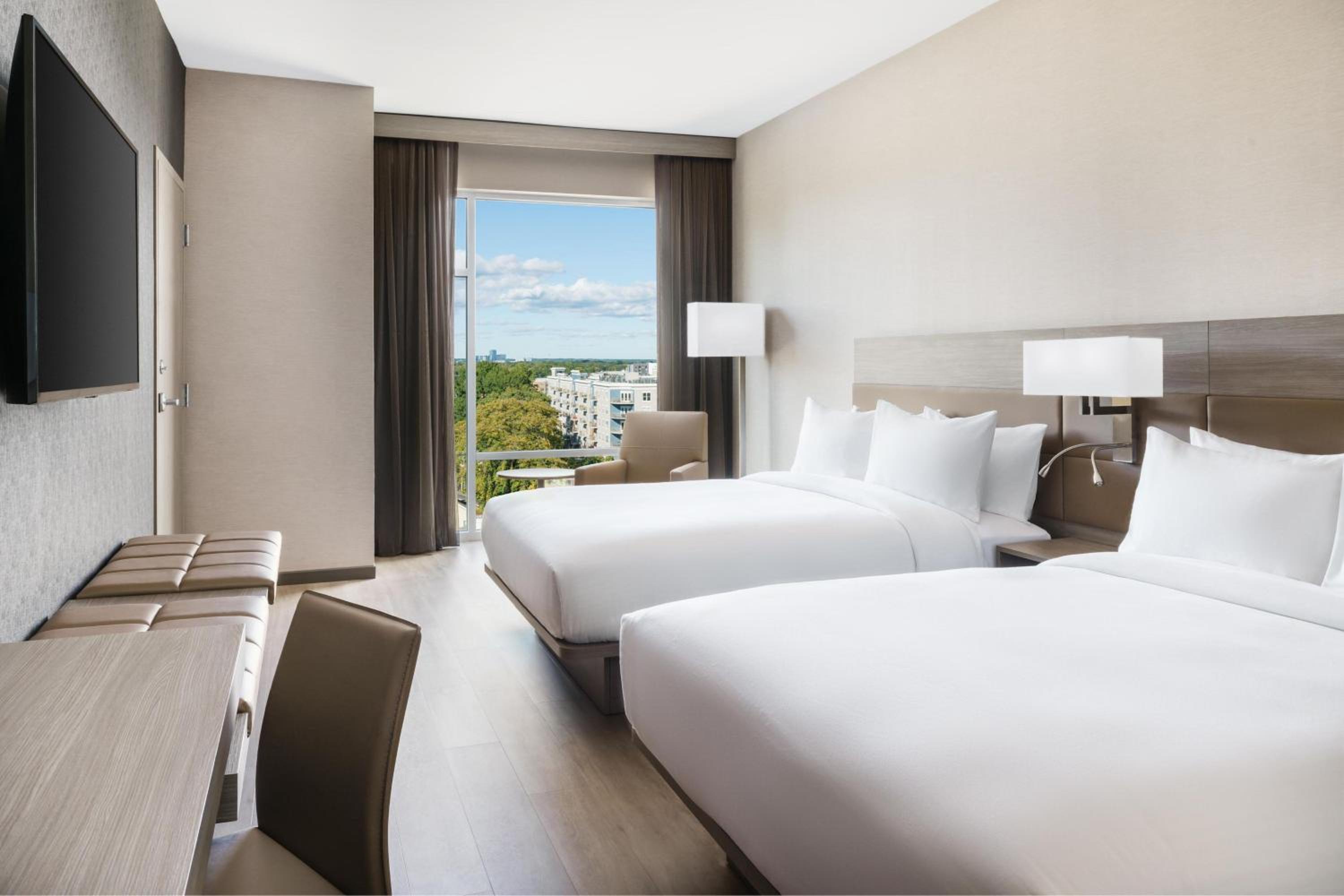 Queen Room with Two Queen Beds and Bathtub - Mobility Access/Hearing Accessible photo 1