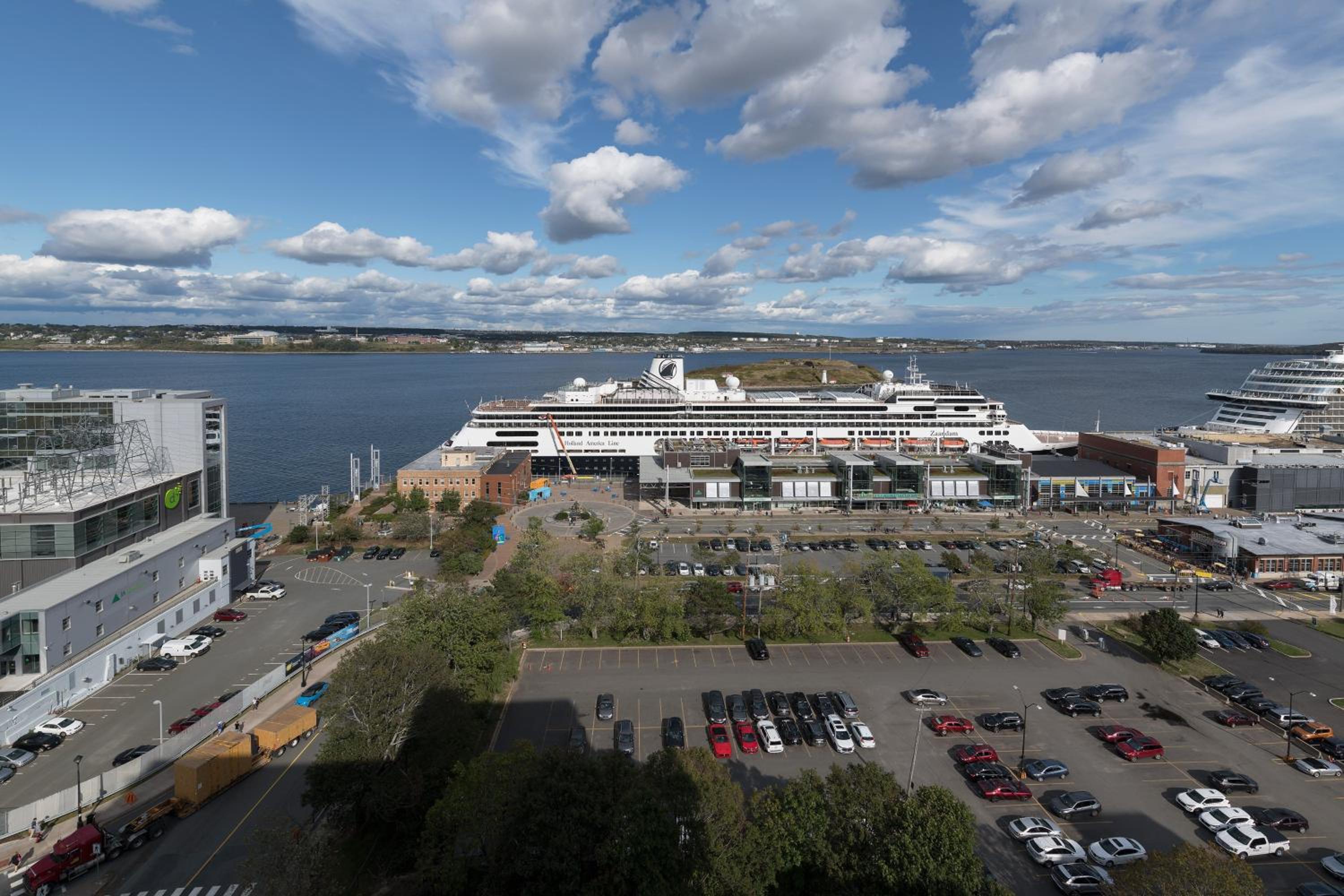 Premium, Guest room, 1 King, Harbor view