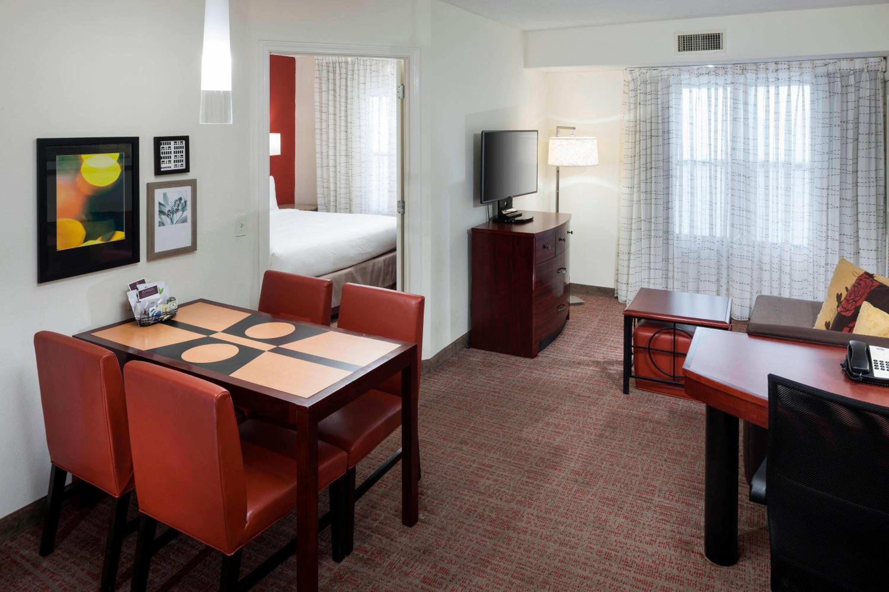 Two-Bedroom Suite - Photo 1