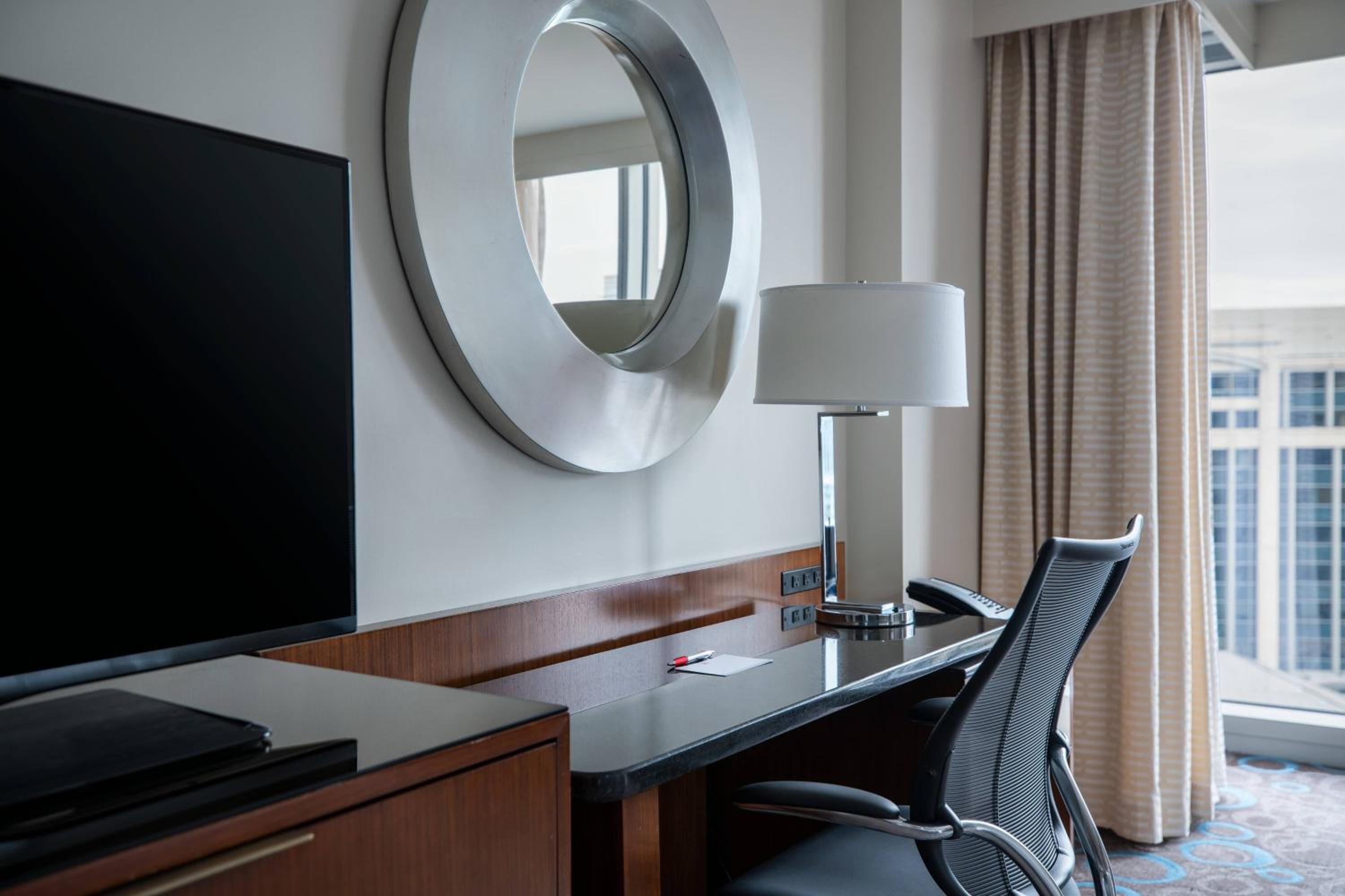 Double Room with Two Double Beds - Hearing Accessible  photo 3