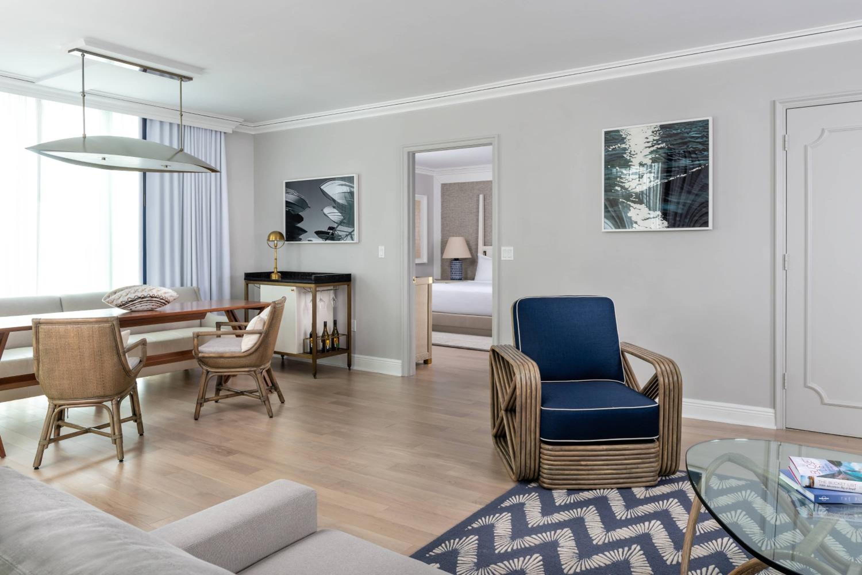 One Bedroom Executive Suite (Non Smoking) thumbnail 5