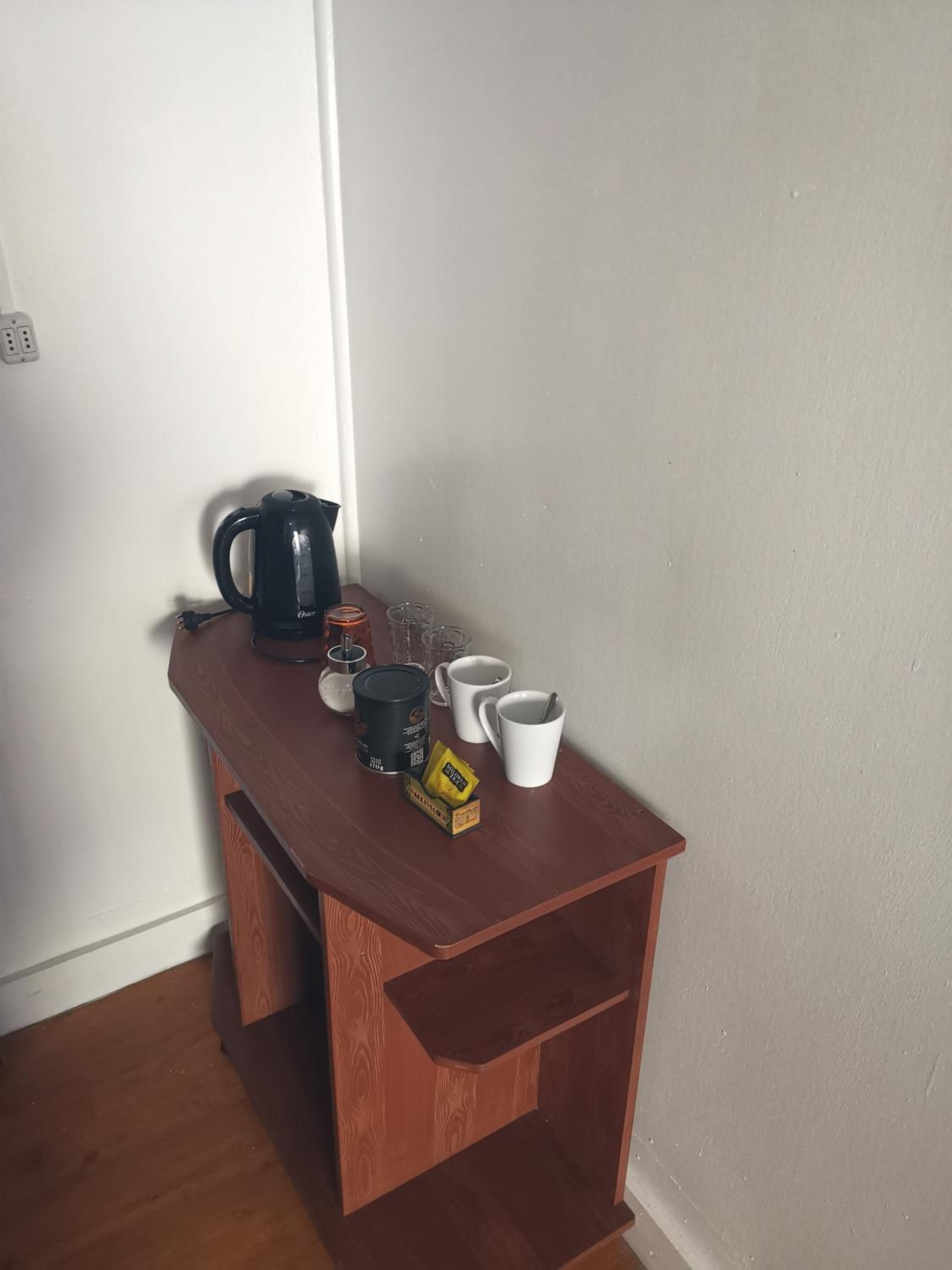 Twin Room with Private Bathroom photo 2