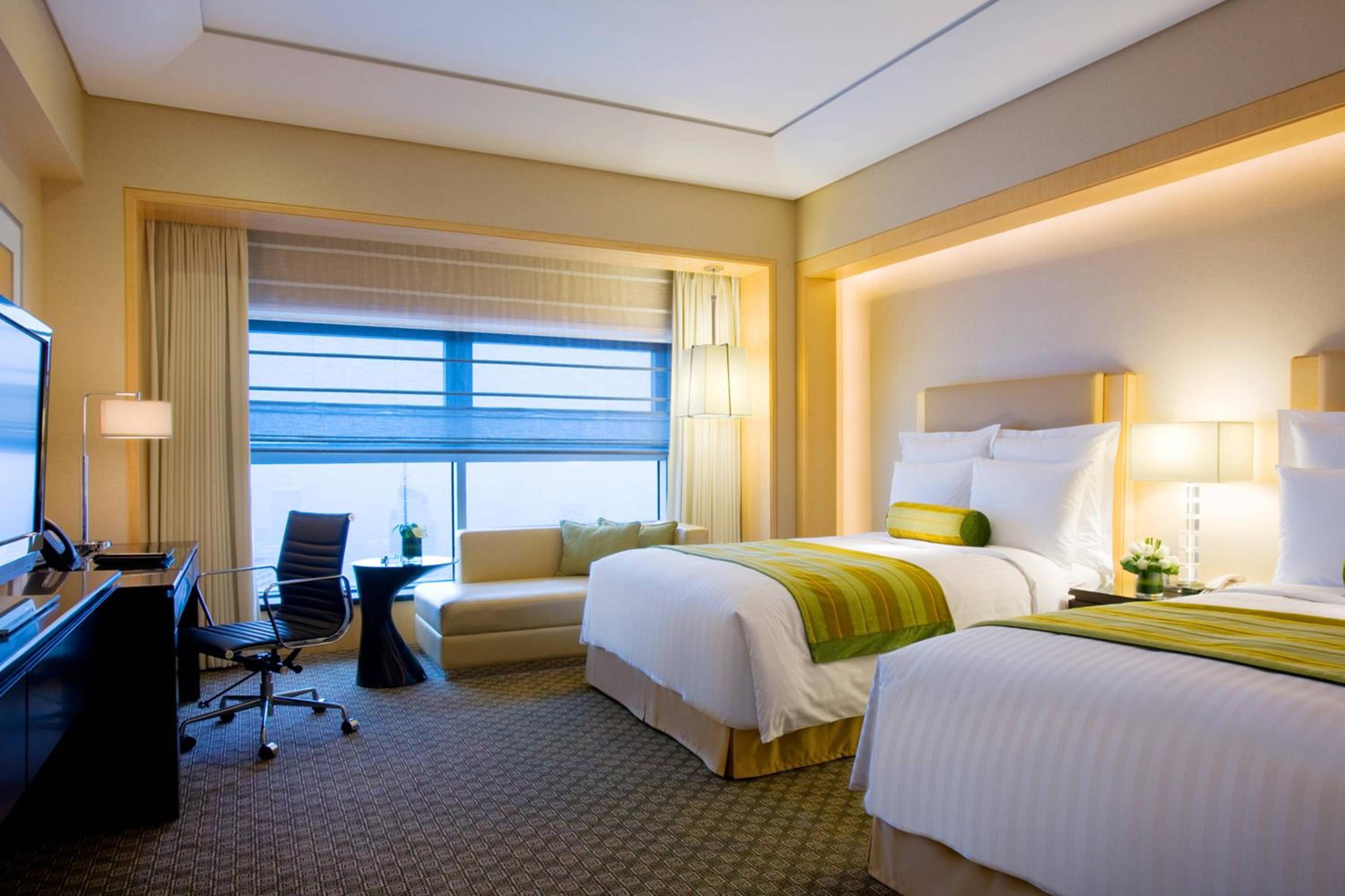 Premier Twin Room photo 2