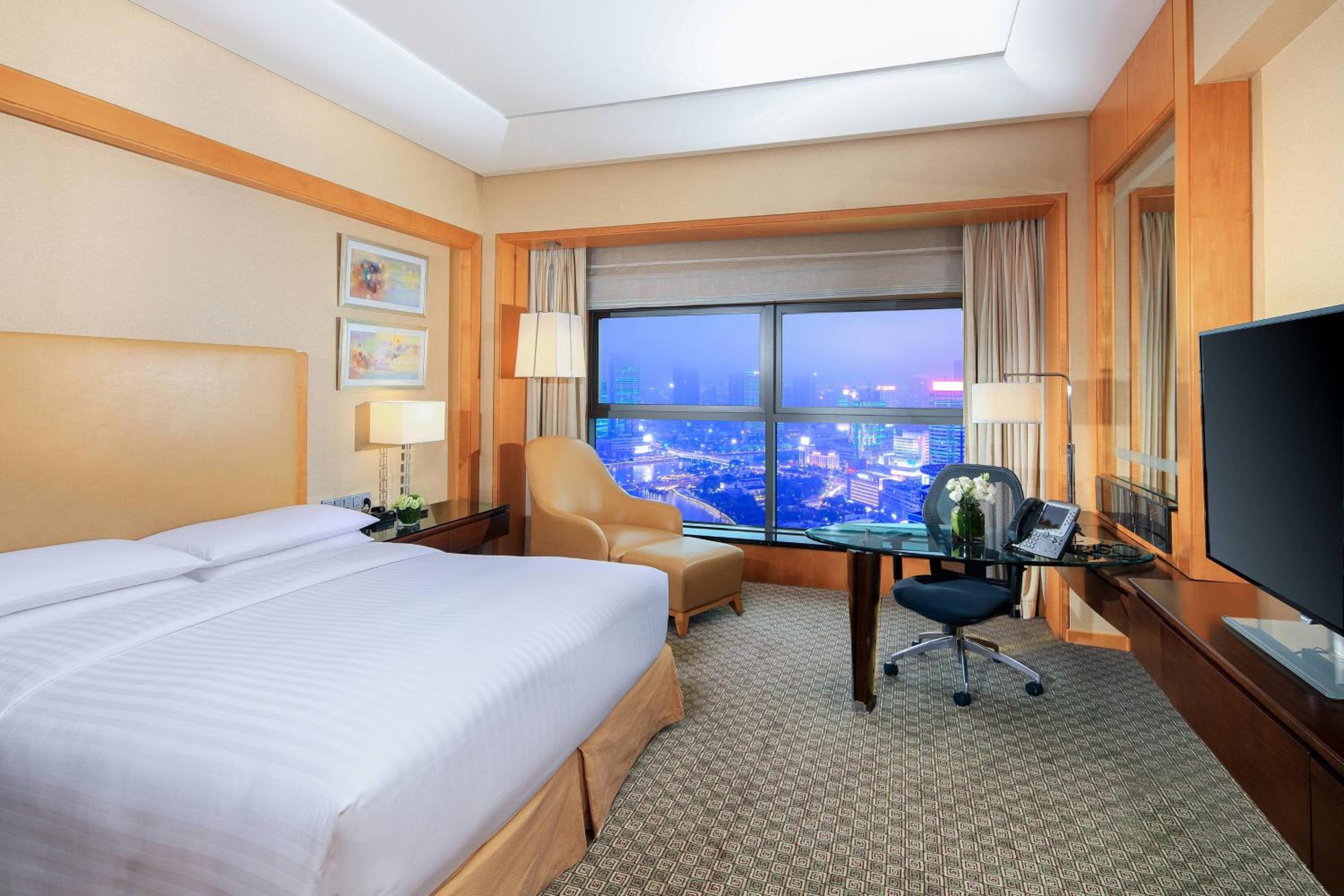 Executive King Room photo 2