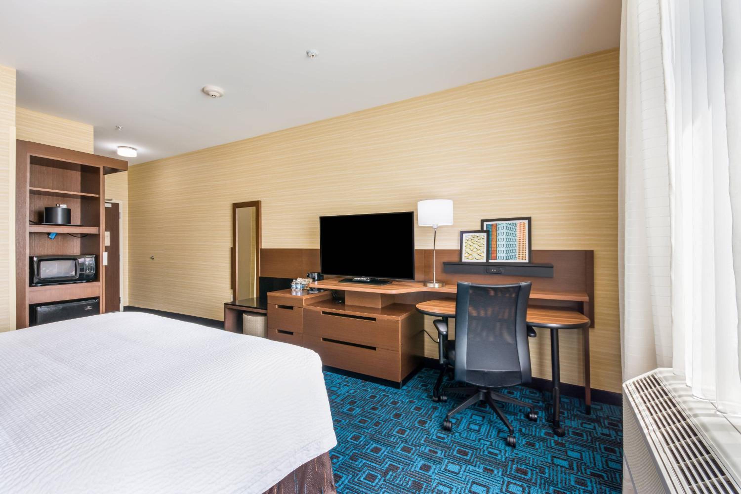 Guest Room with King Bed